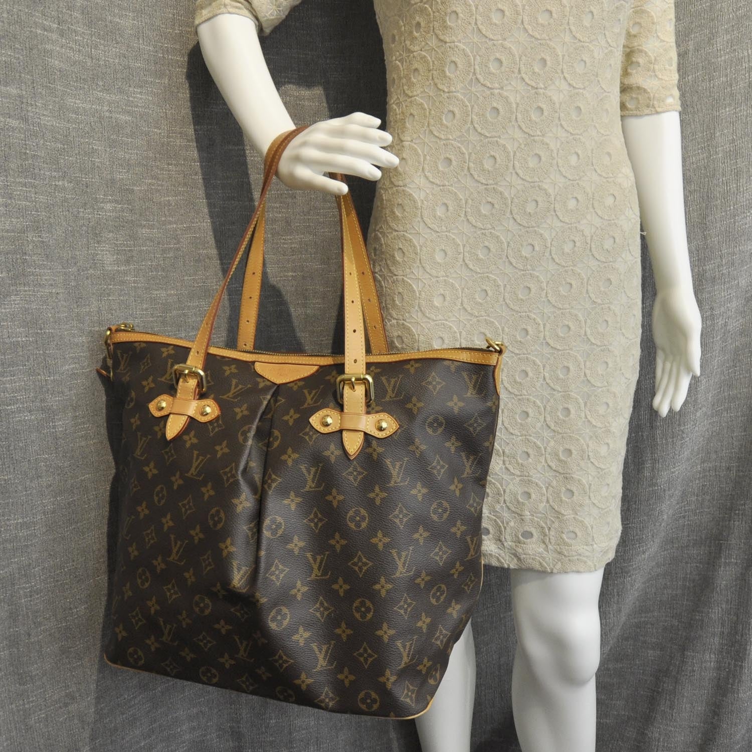 Louis Vuitton Monogram Palermo GM 2 of 8