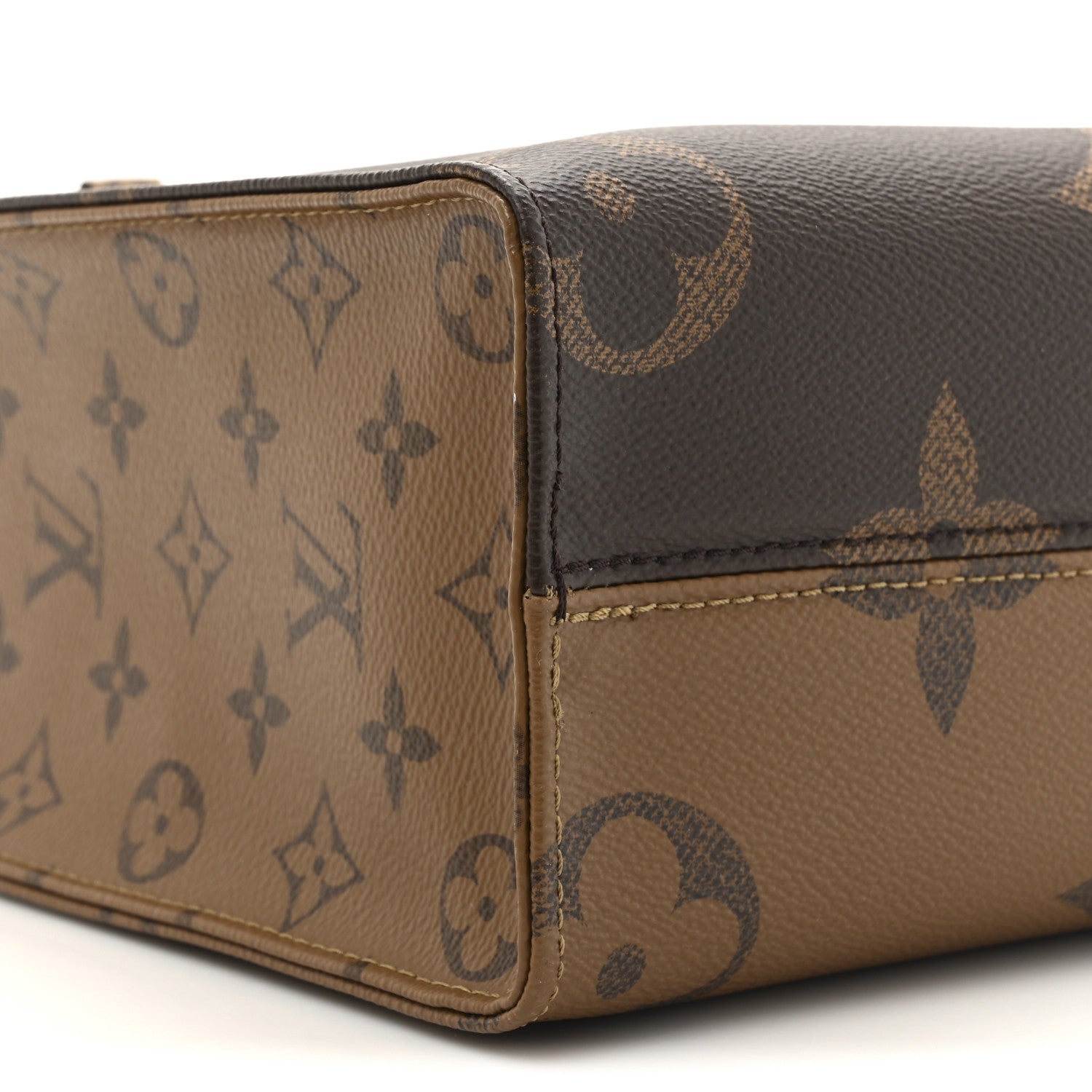 Louis Vuitton Reverse Monogram Giant Onthego PM 9 of 13