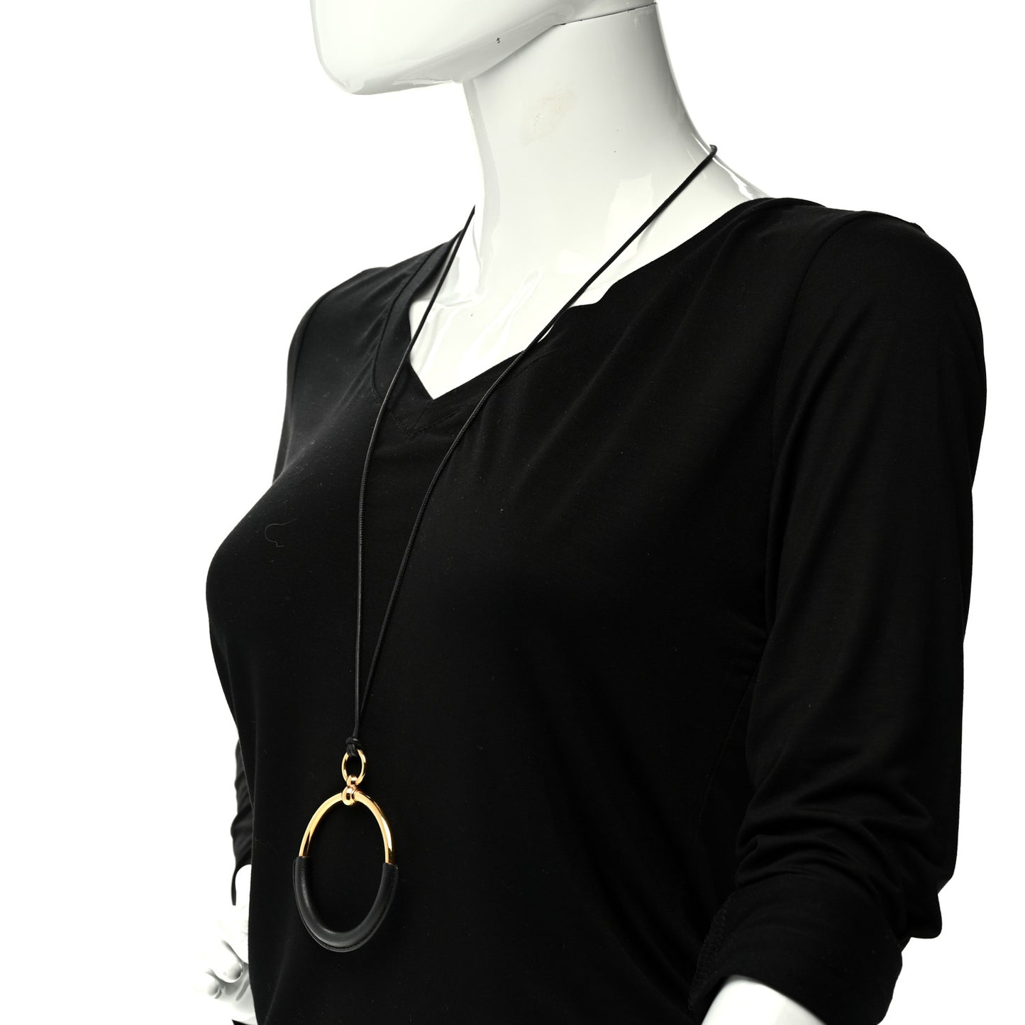 Swift Grand Loop Pendant Necklace Black