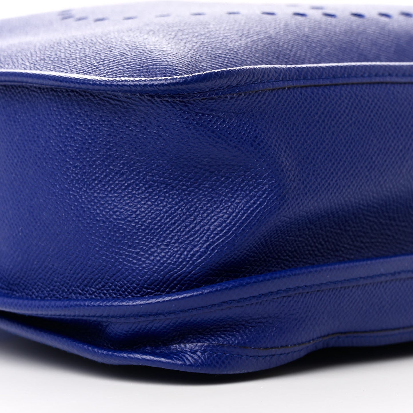 Epsom Evelyne III GM Bleu Electrique