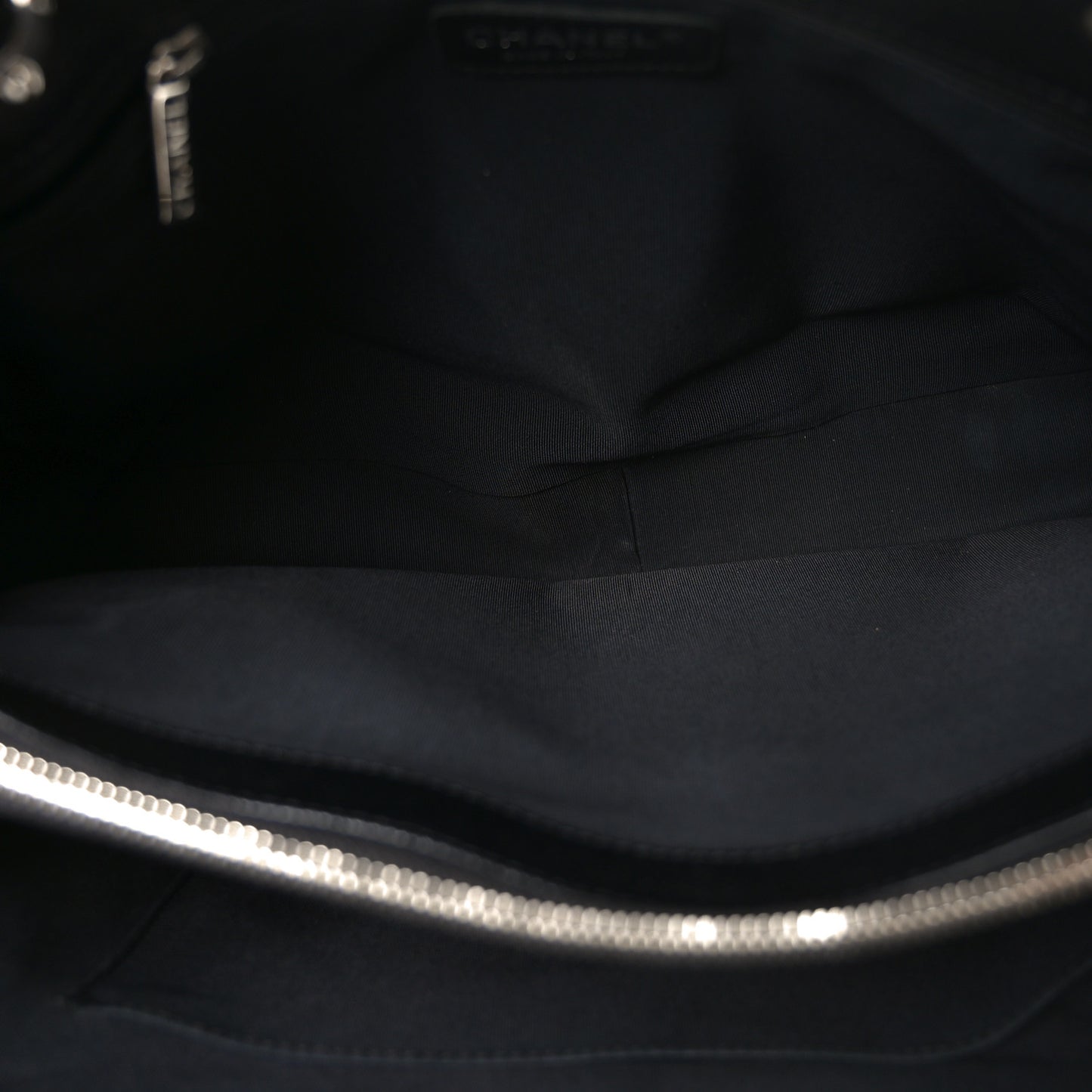 Caviar Quilted Grand Shopping Tote GST Black  Black