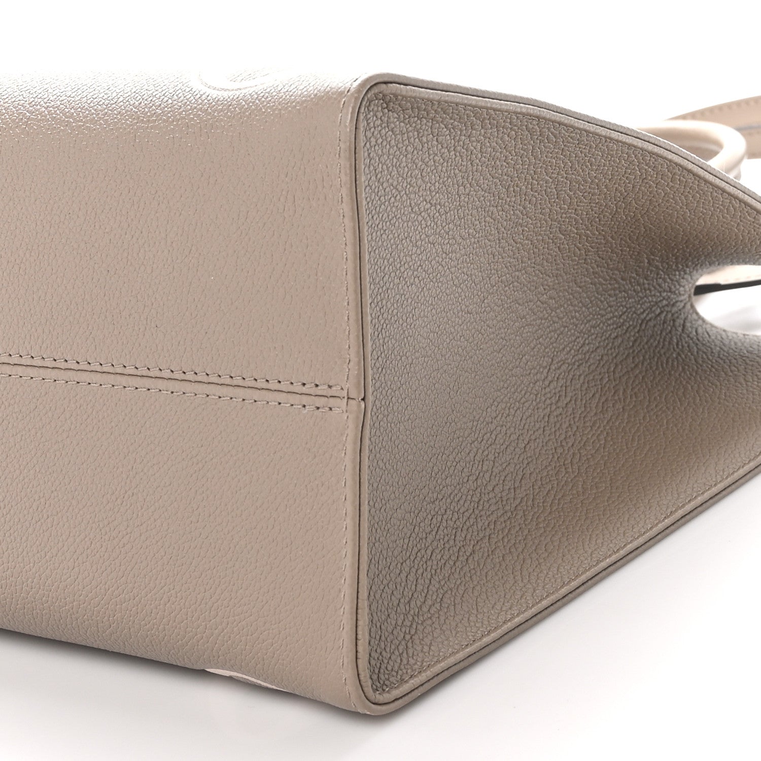 Louis Vuitton Empreinte Monogram Giant Onthego MM Tourterelle Creme 8 of 9