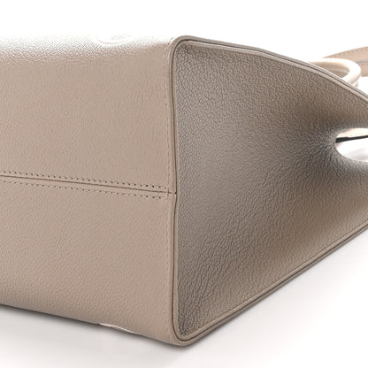 Louis Vuitton Empreinte Monogram Giant Onthego MM Tourterelle Creme 8 of 9