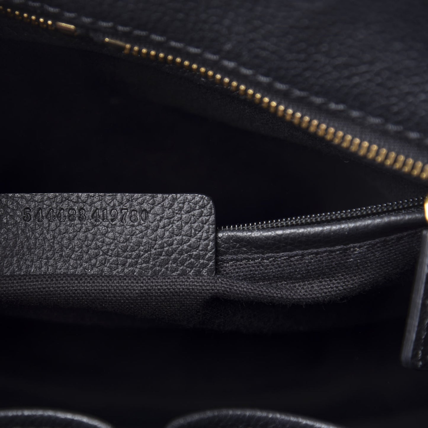 Pebbled Calfskin Small Skull Padlock Zip Around Tote Black