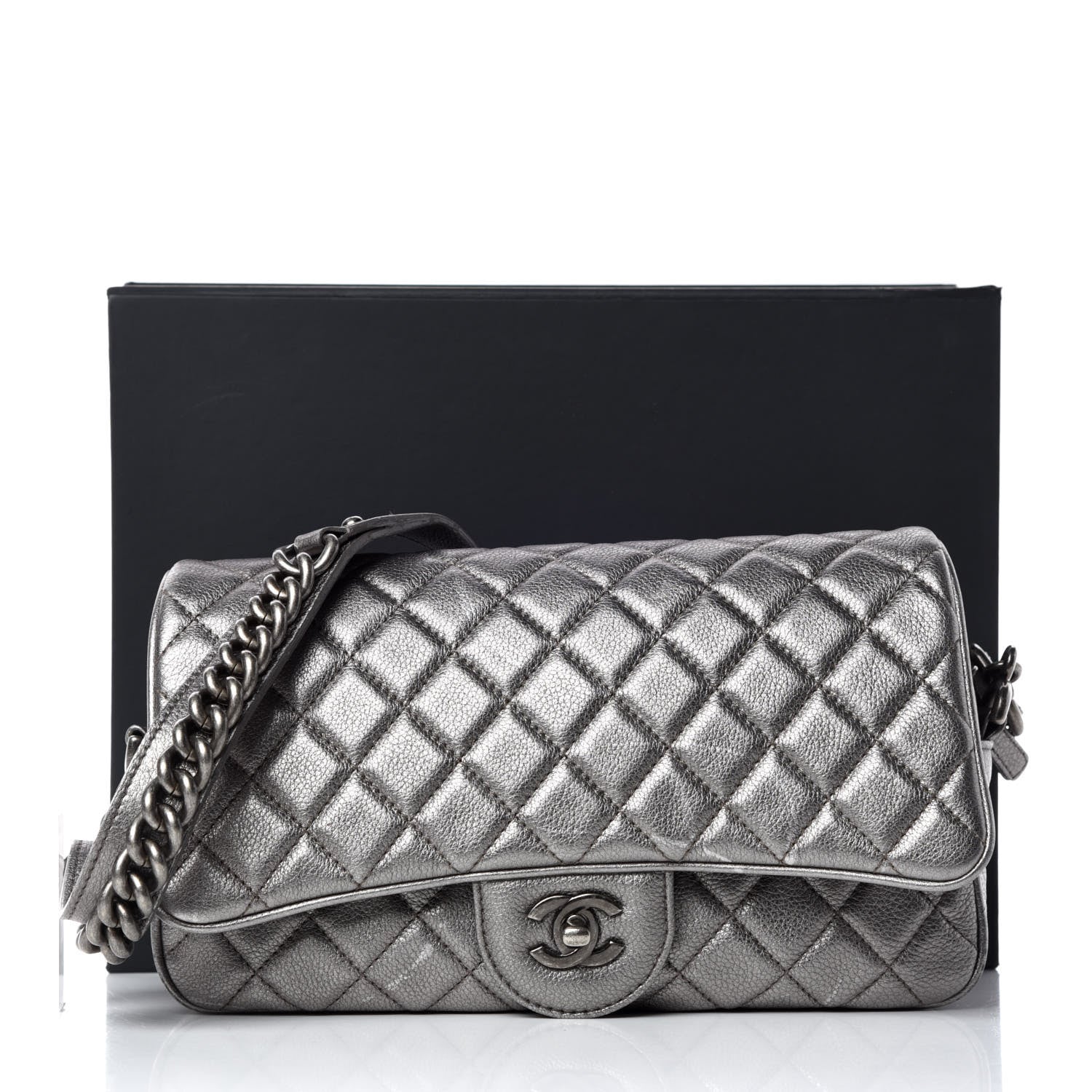 Chanel Metallic Calfskin Quilted Small Casual Rock Flap Silver 17 of 17