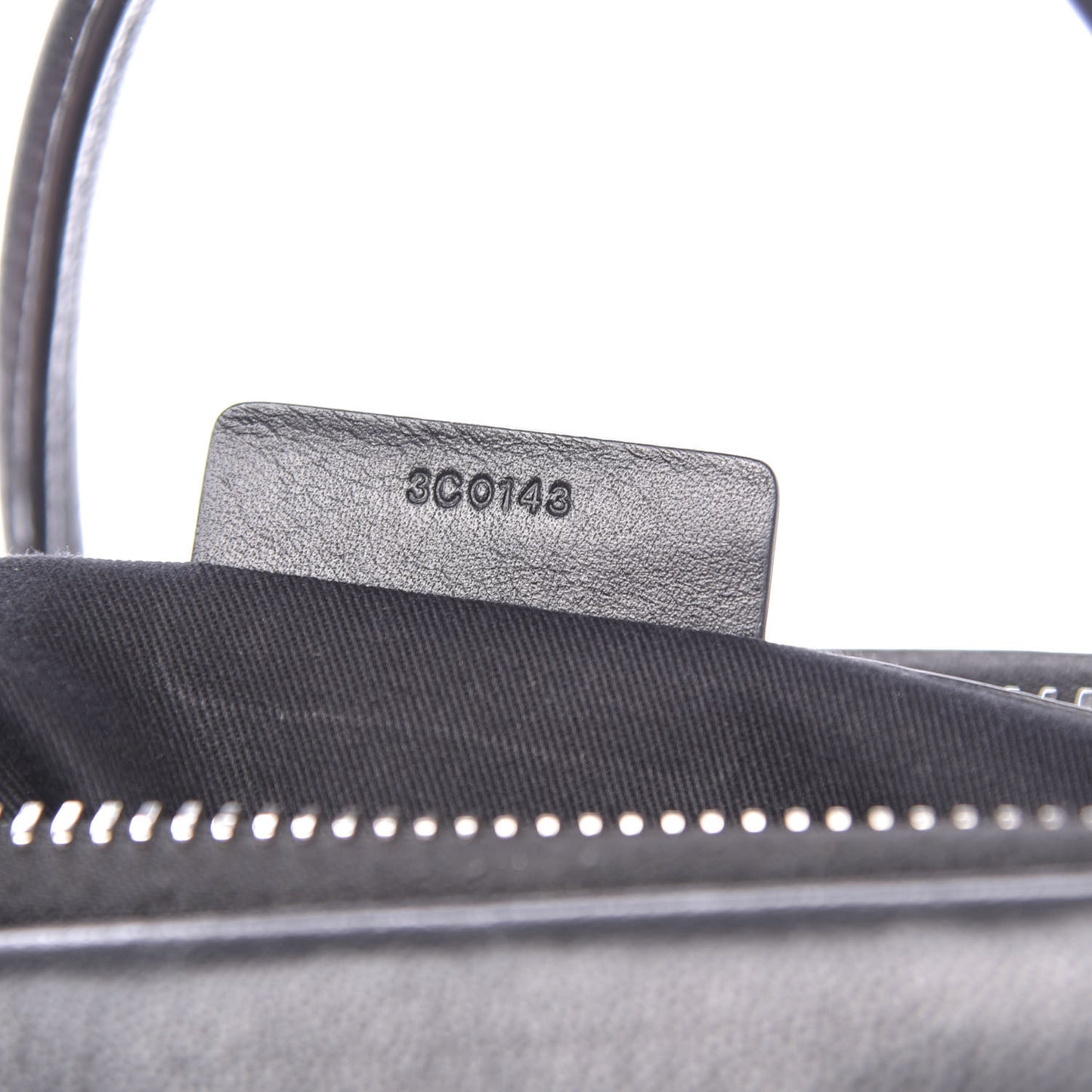 Sugar Goatskin Medium Antigona Black