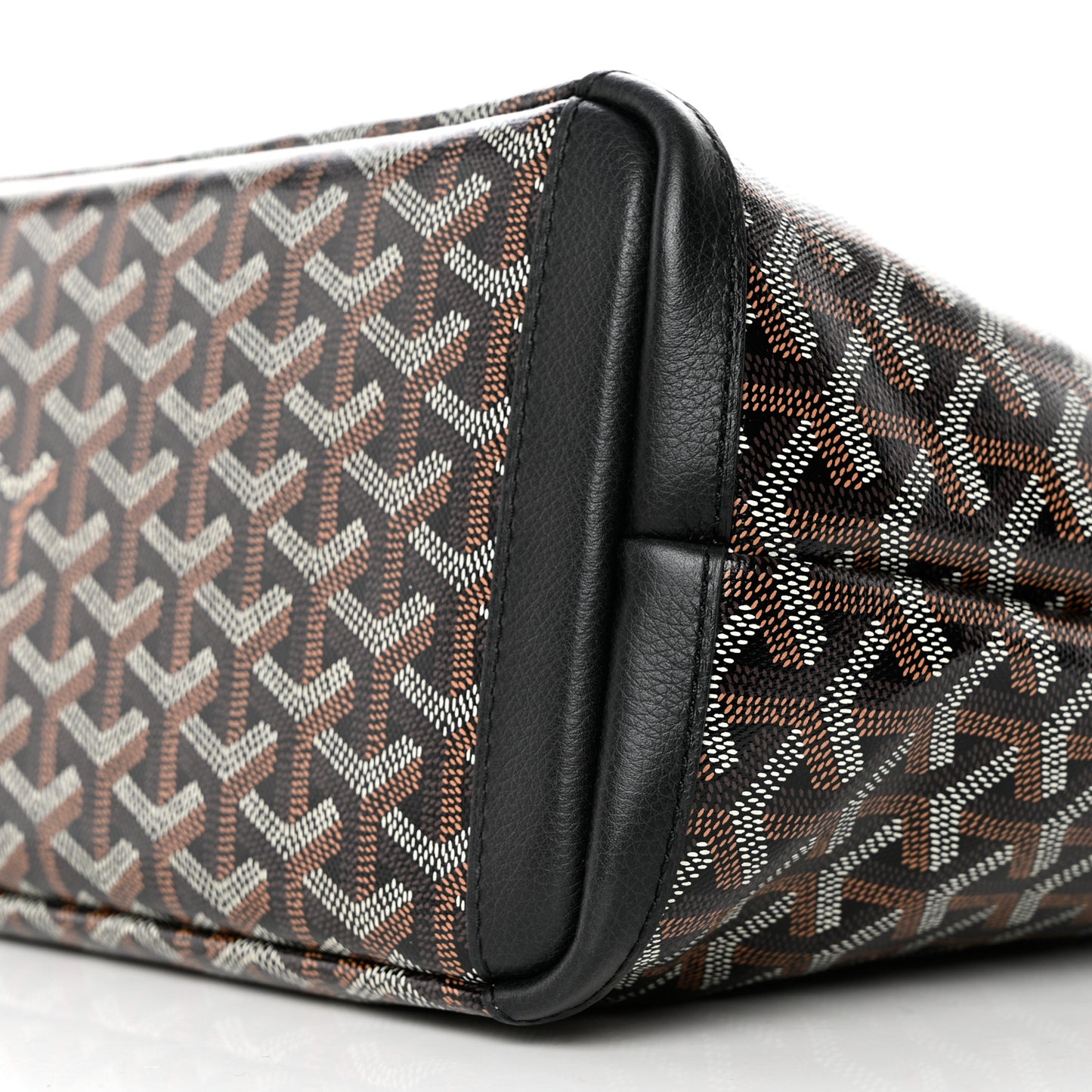 Goyardine Artois PM Black