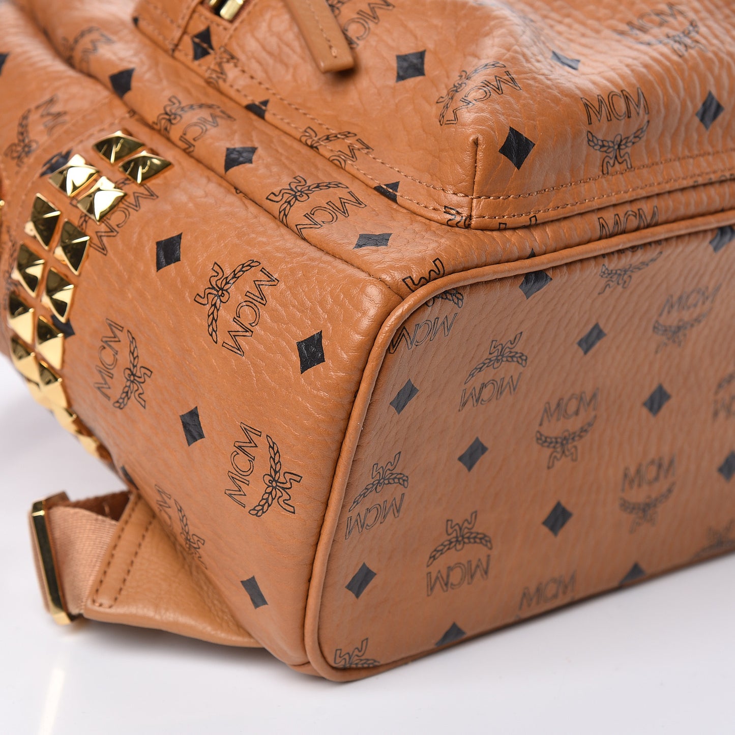 Visetos Small Side Stud Stark Backpack Cognac