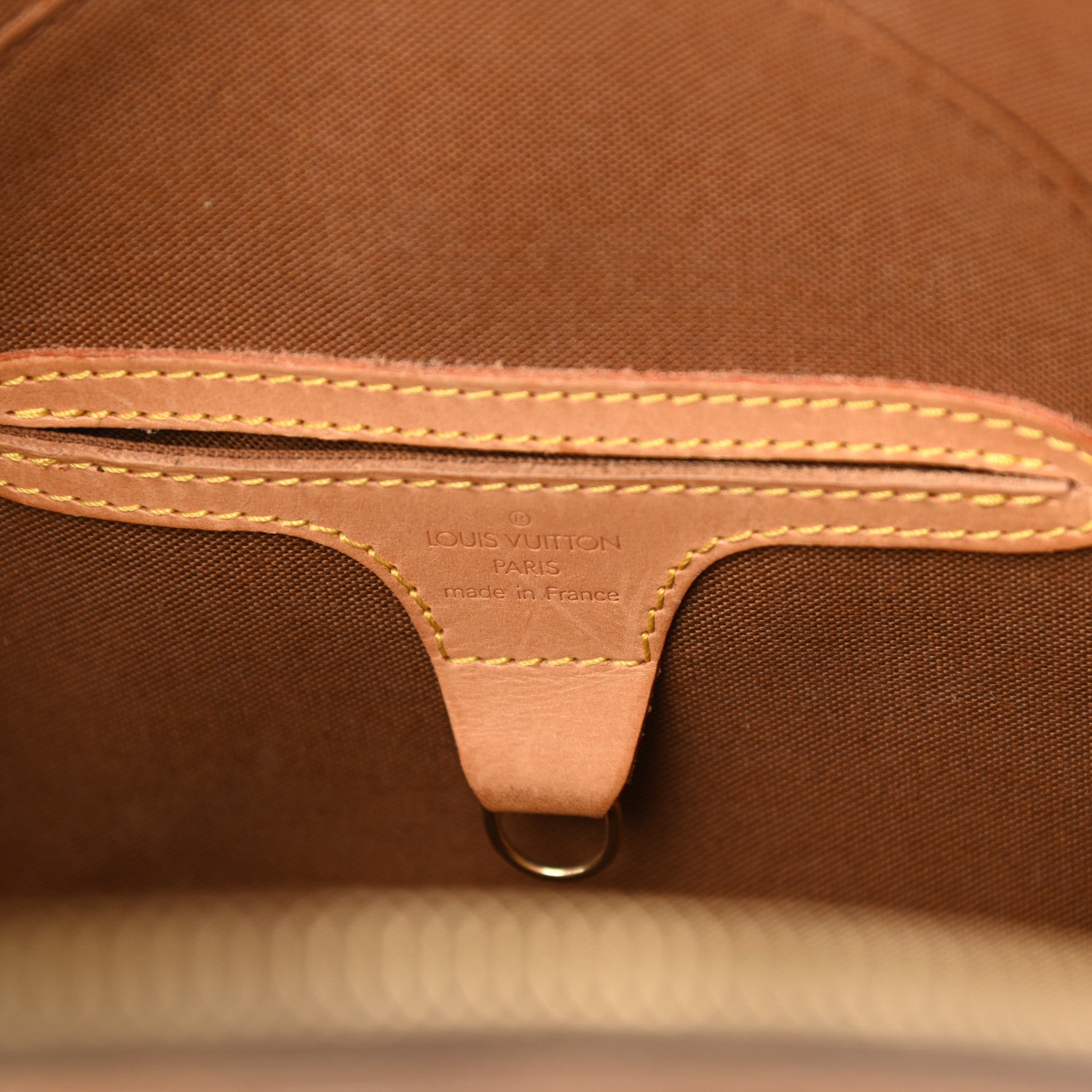 Louis Vuitton Monogram Ellipse MM 6 of 15