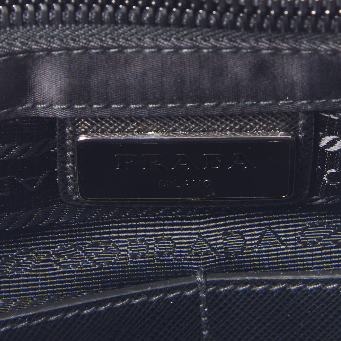 Tessuto Nylon Saffiano Logo Messenger Bag Black