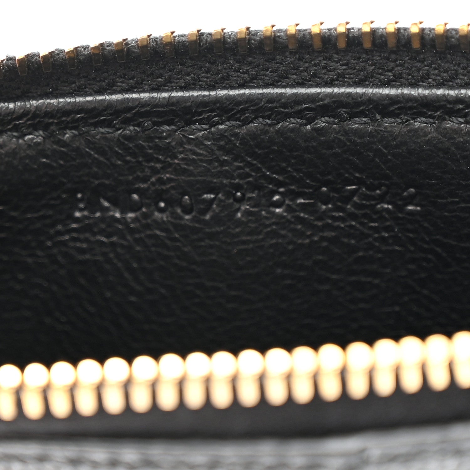 Saint Laurent Grain De Poudre Matelasse Chevron Monogram Fragments Zippered Card Case Black 7 of 7