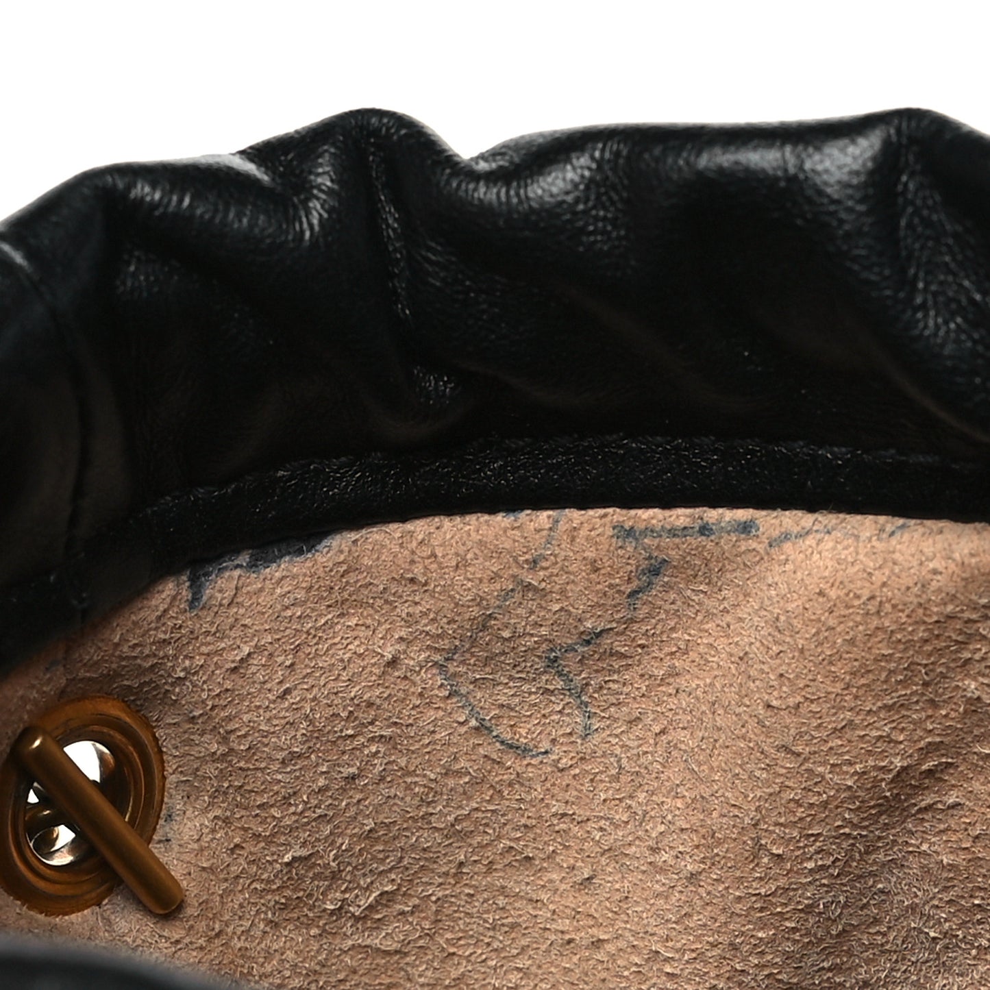 Calfskin Matelasse Mini GG Marmont 2.0 Bucket Bag Black