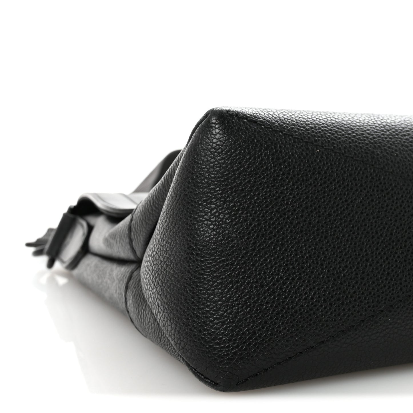 Monogram Eclipse Saumur Messenger NV Black