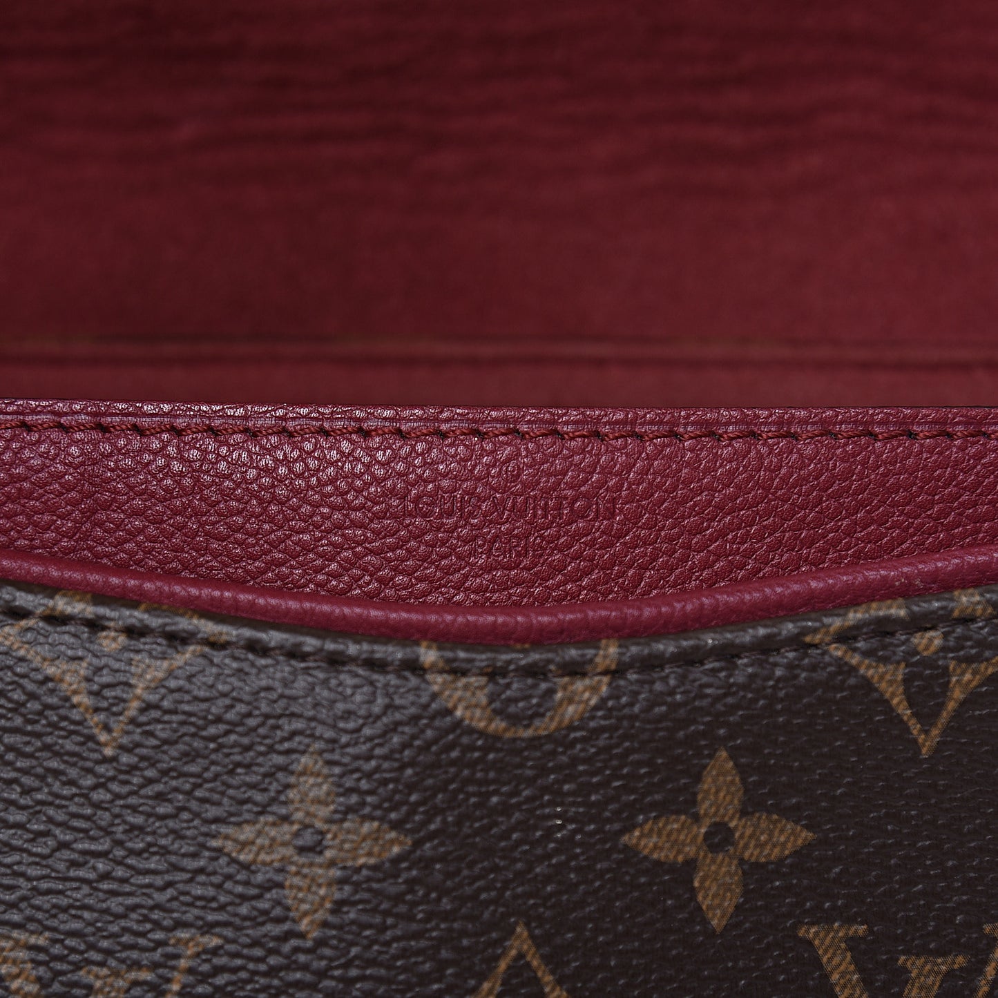 Monogram Pallas Chain Aurore