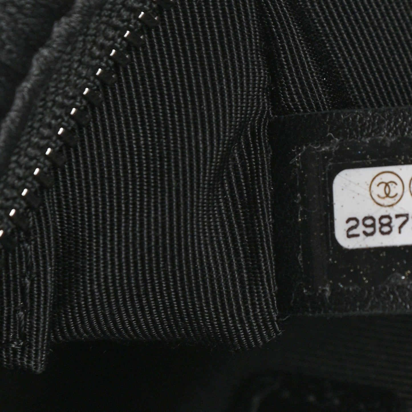 Calfskin Chain 20s Signature Hobo Black