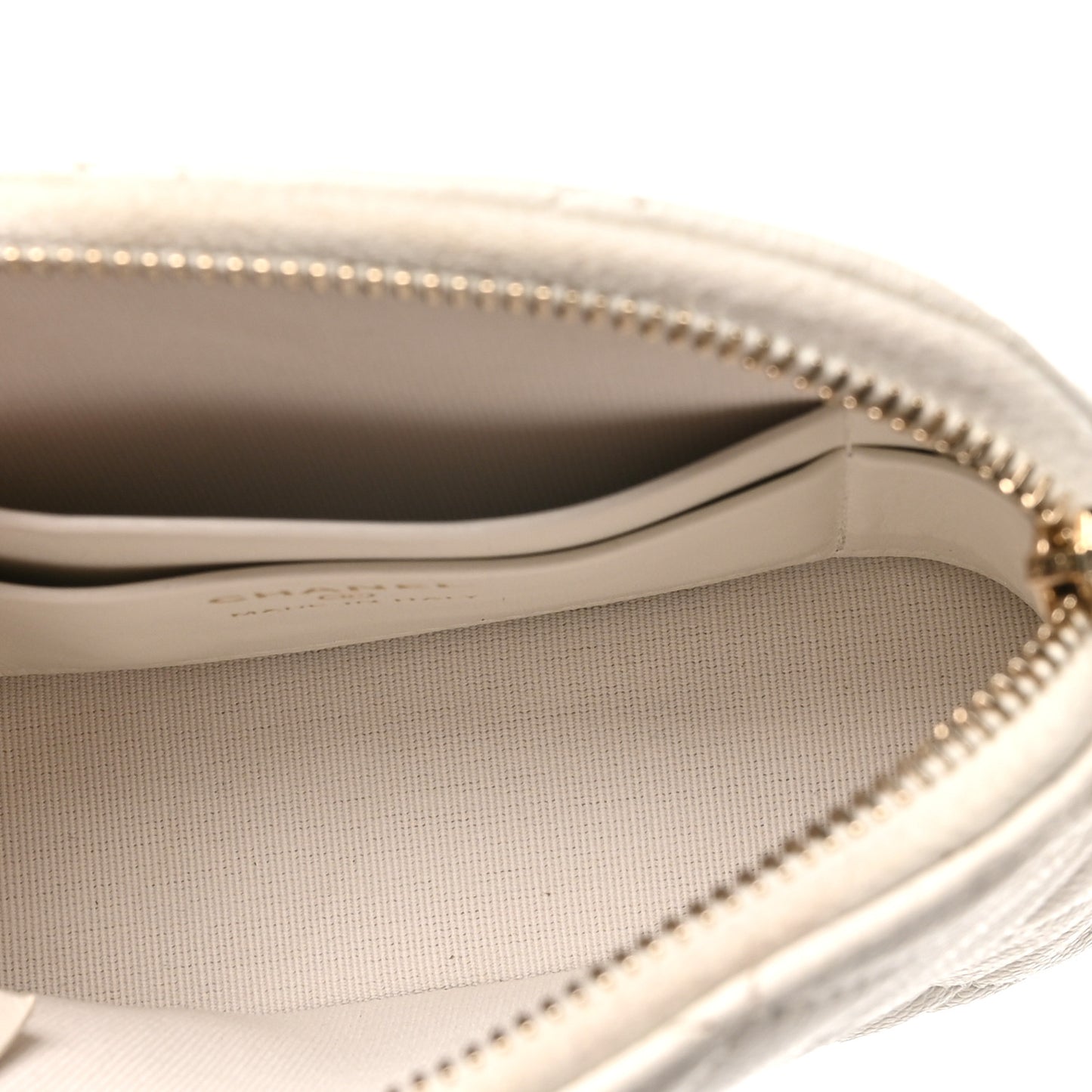 Caviar Quilted Classic Clutch with Chain White