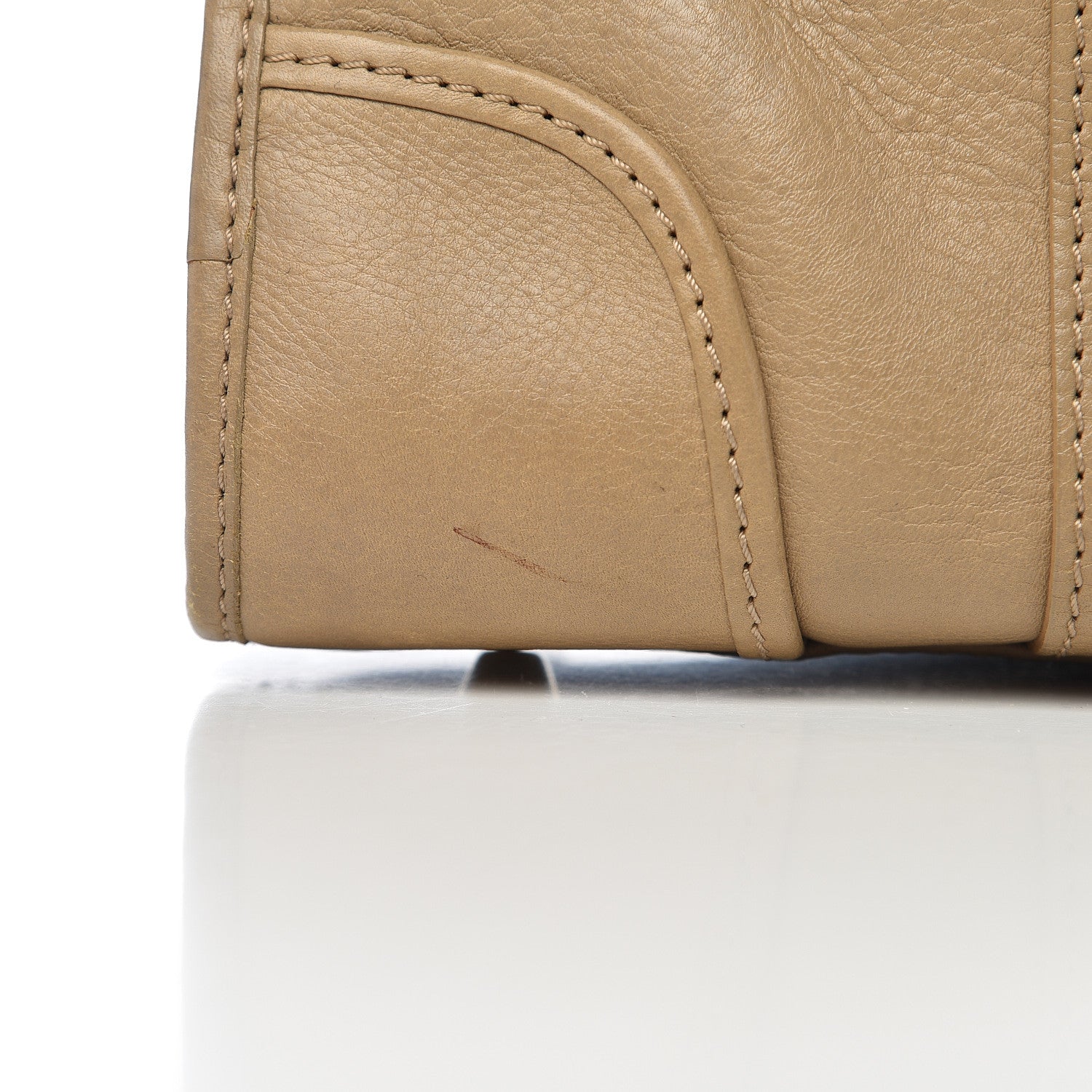 Burberry Grainy Calfskin Top Handle Bag Beige 15 of 19