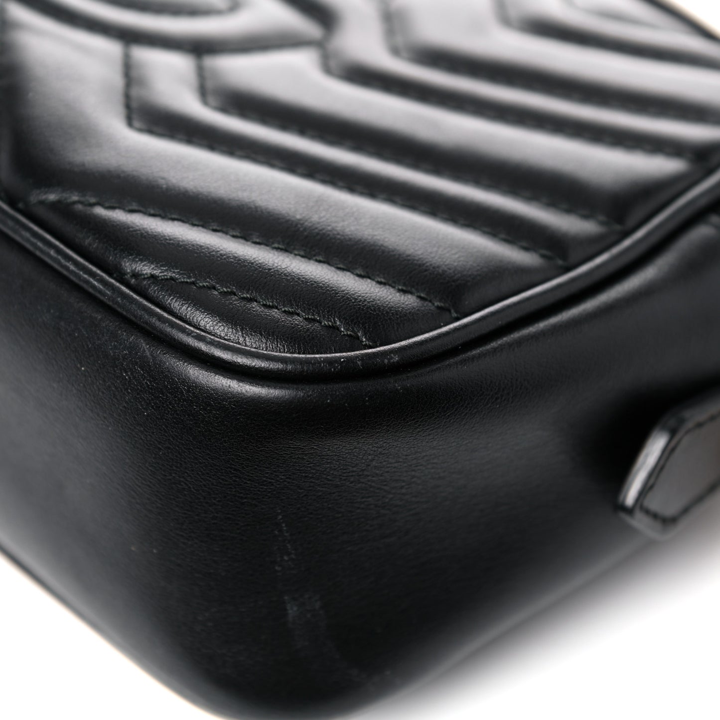 Calfskin Matelasse Small GG Marmont Chain Shoulder Bag Black