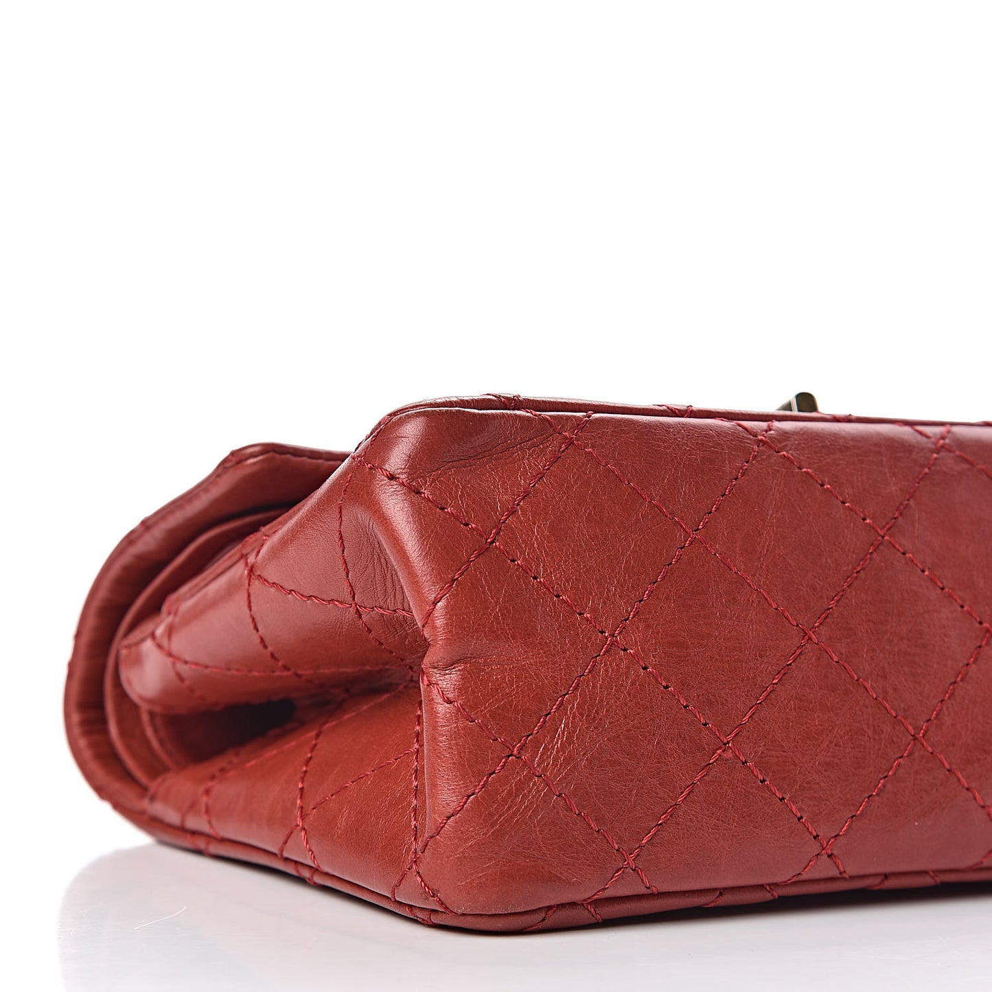 Aged Calfskin Quilted 2.55 Reissue 224 Flap Red