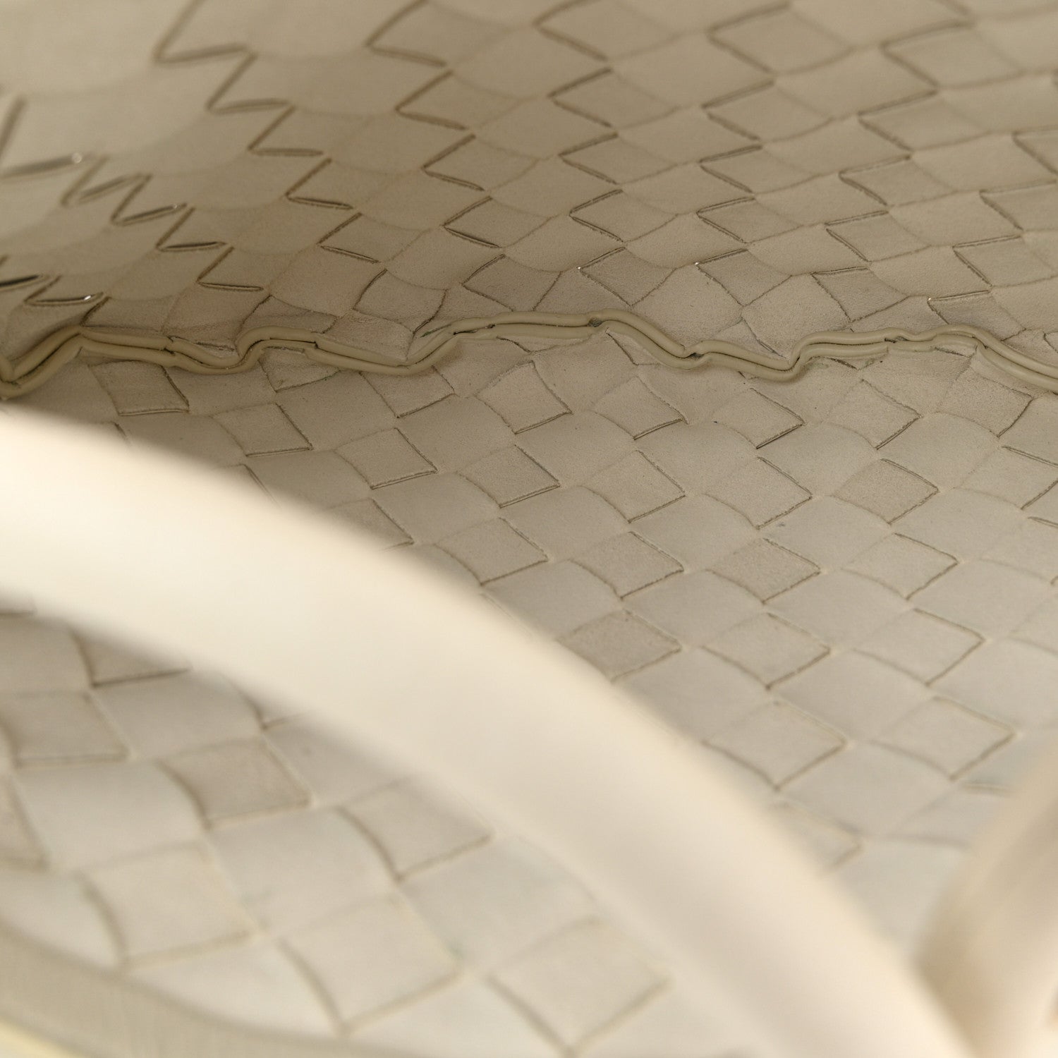 Bottega Veneta Nappa Intrecciato Medium Turn Pouch White 5 of 9