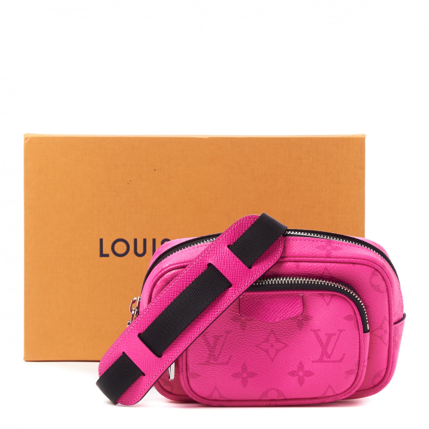 Taigarama Outdoor Pouch Fuchsia