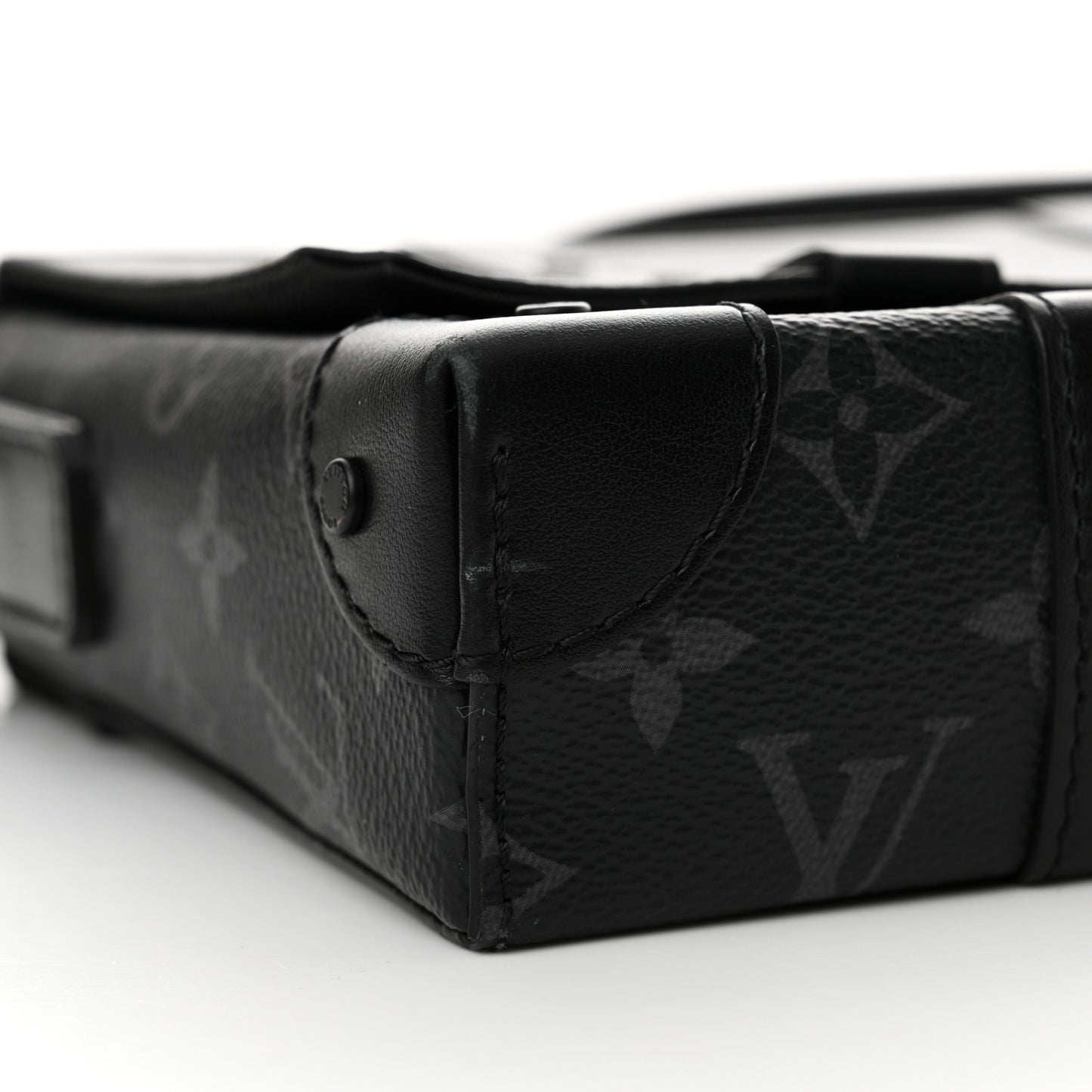 Monogram Eclipse Trunk Messenger