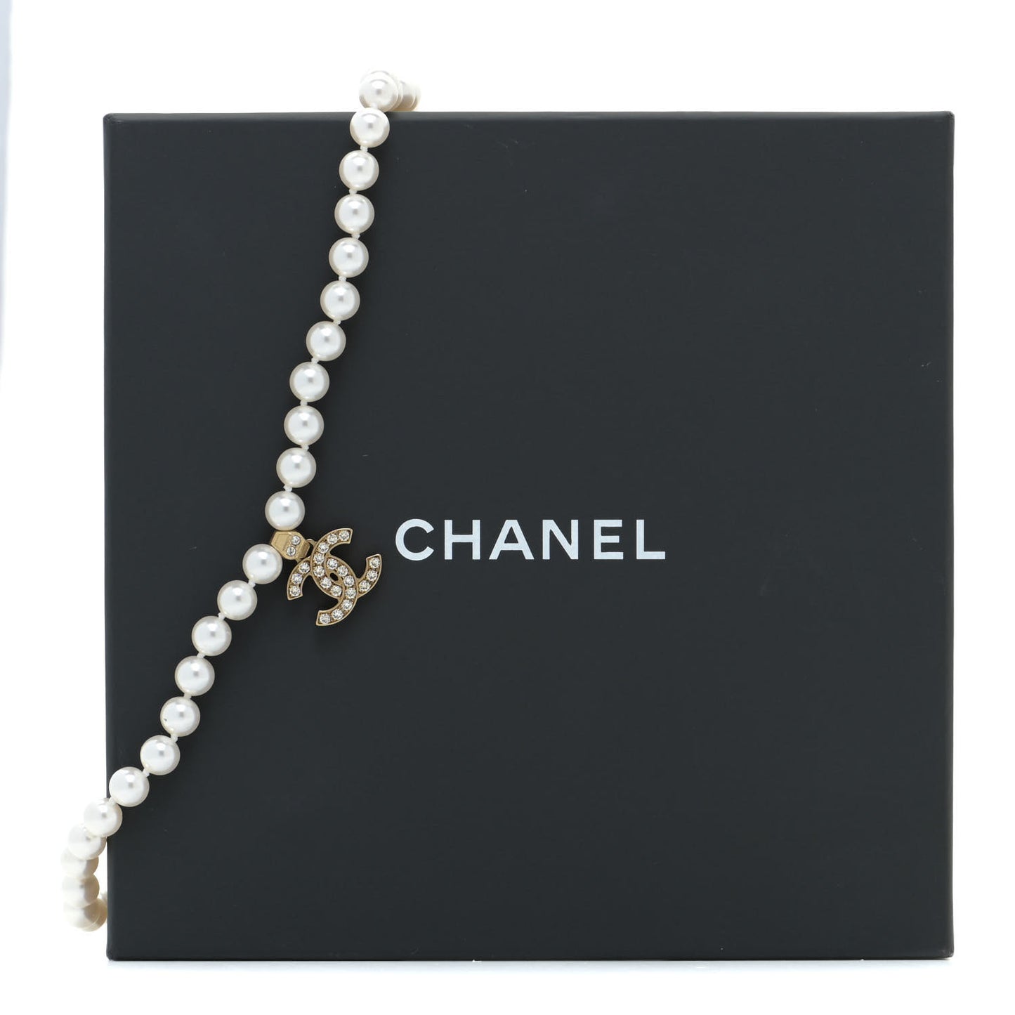 Pearl Crystal CC Short Necklace Gold