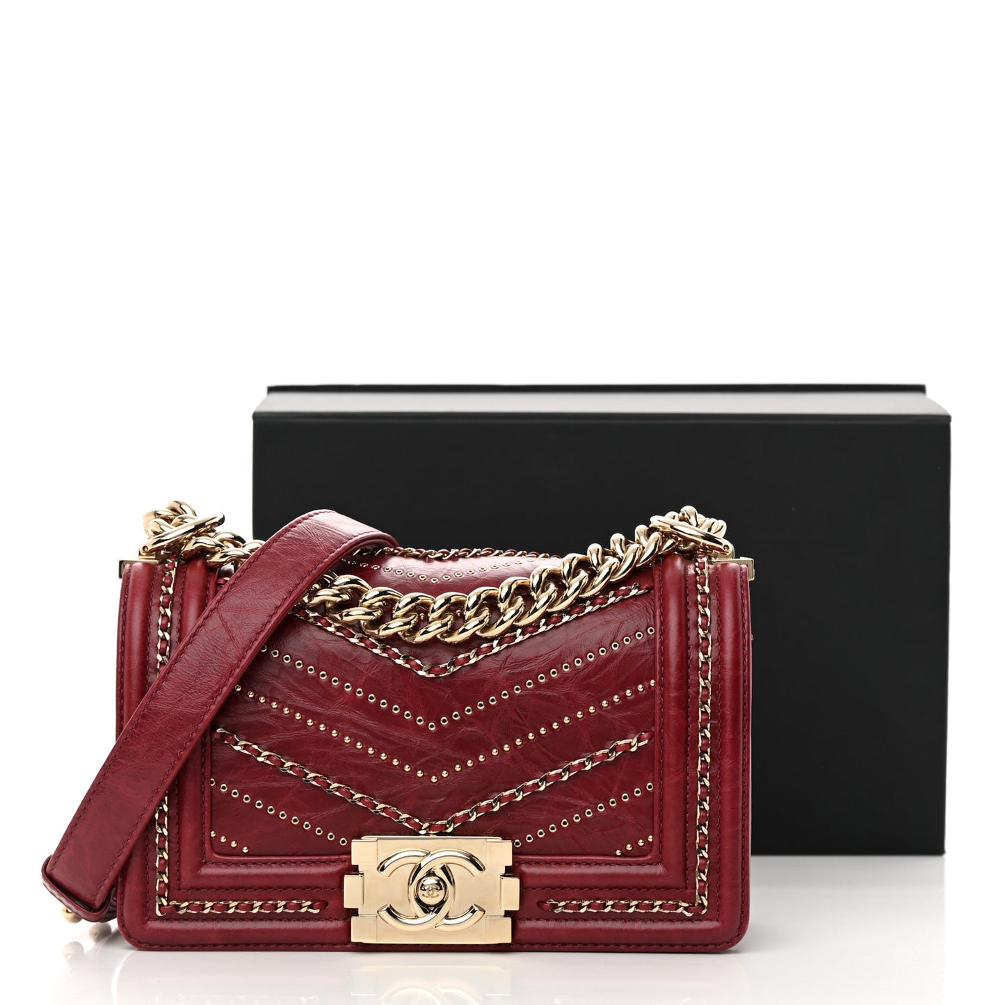Crumpled Calfskin Chevron Small Chain Boy Flap Burgundy