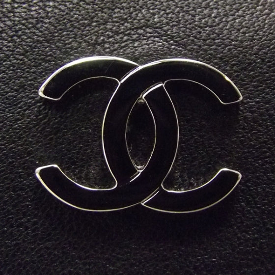 Chanel Lambskin Quilted Resin Pearl Clasp Clutch Black and White 11 of 11
