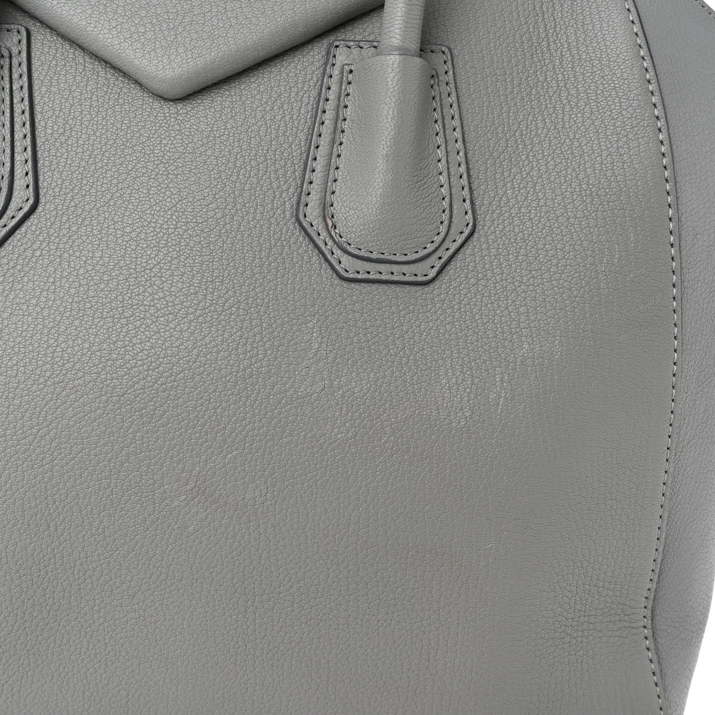 Sugar Goatskin Medium Antigona Pearl Grey