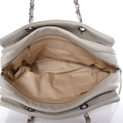 Chanel Calfskin Large Diamond Stitch Tote White 5 of 17