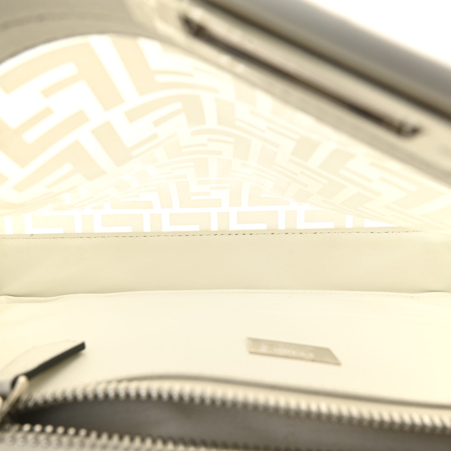 PVC Glass Vitello Seta Shiny Nappa Plexiglass FF Medium Peekaboo Iconic Satchel White Ice