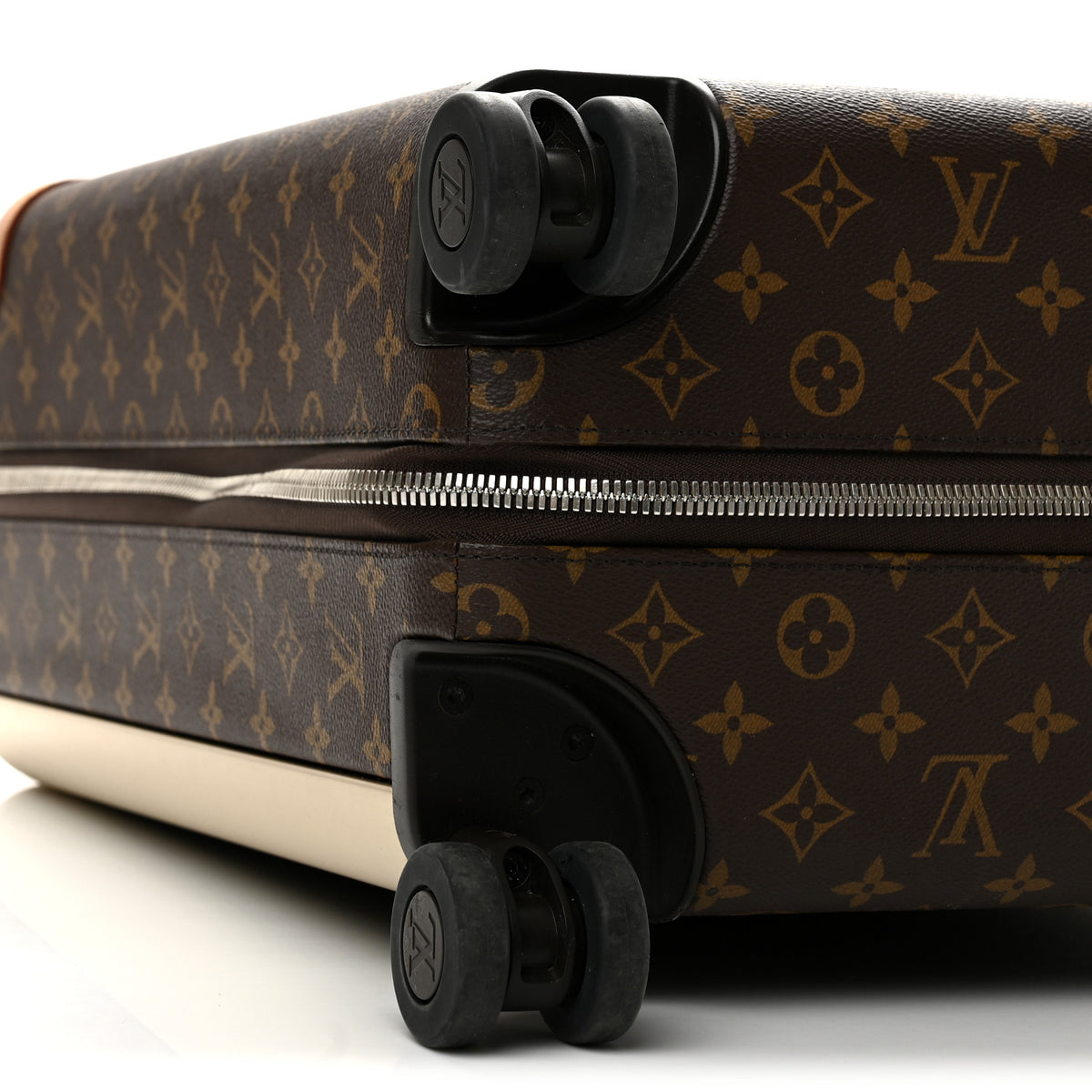 Monogram Horizon 50