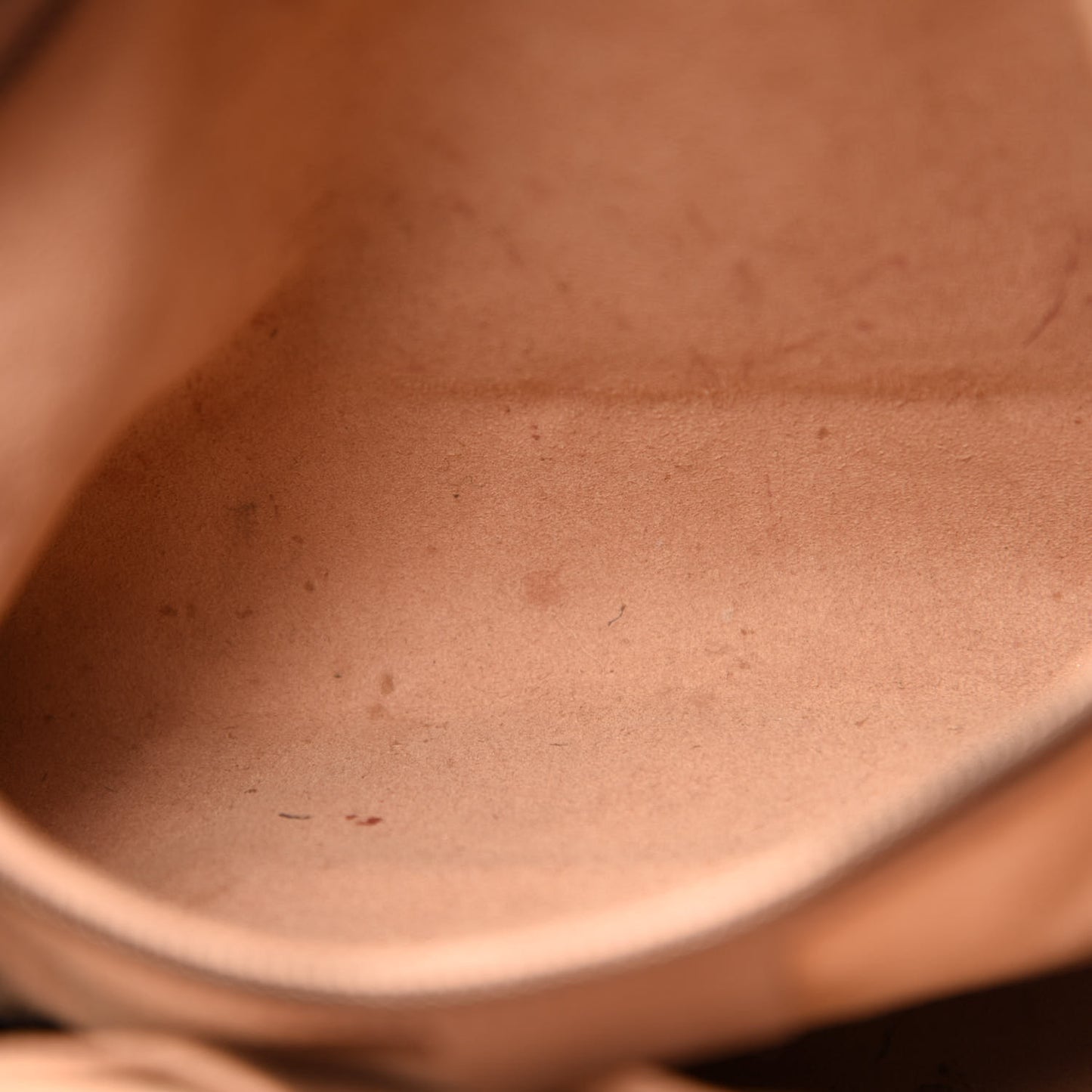Calfskin Matelasse Medium GG Marmont Shoulder Tote Bag Porcelain Rose