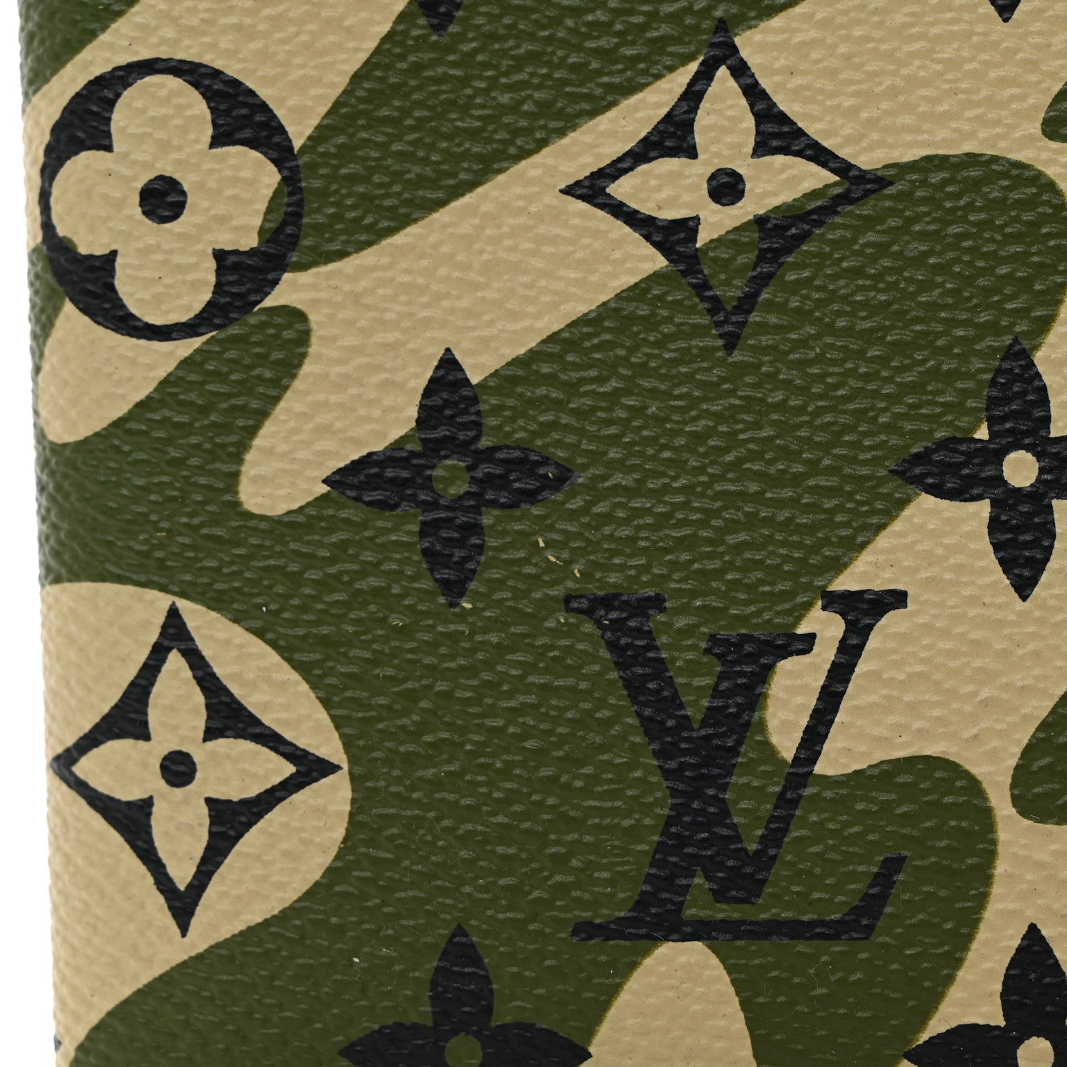 Louis Vuitton Monogramouflage Passport Cover 8 of 8