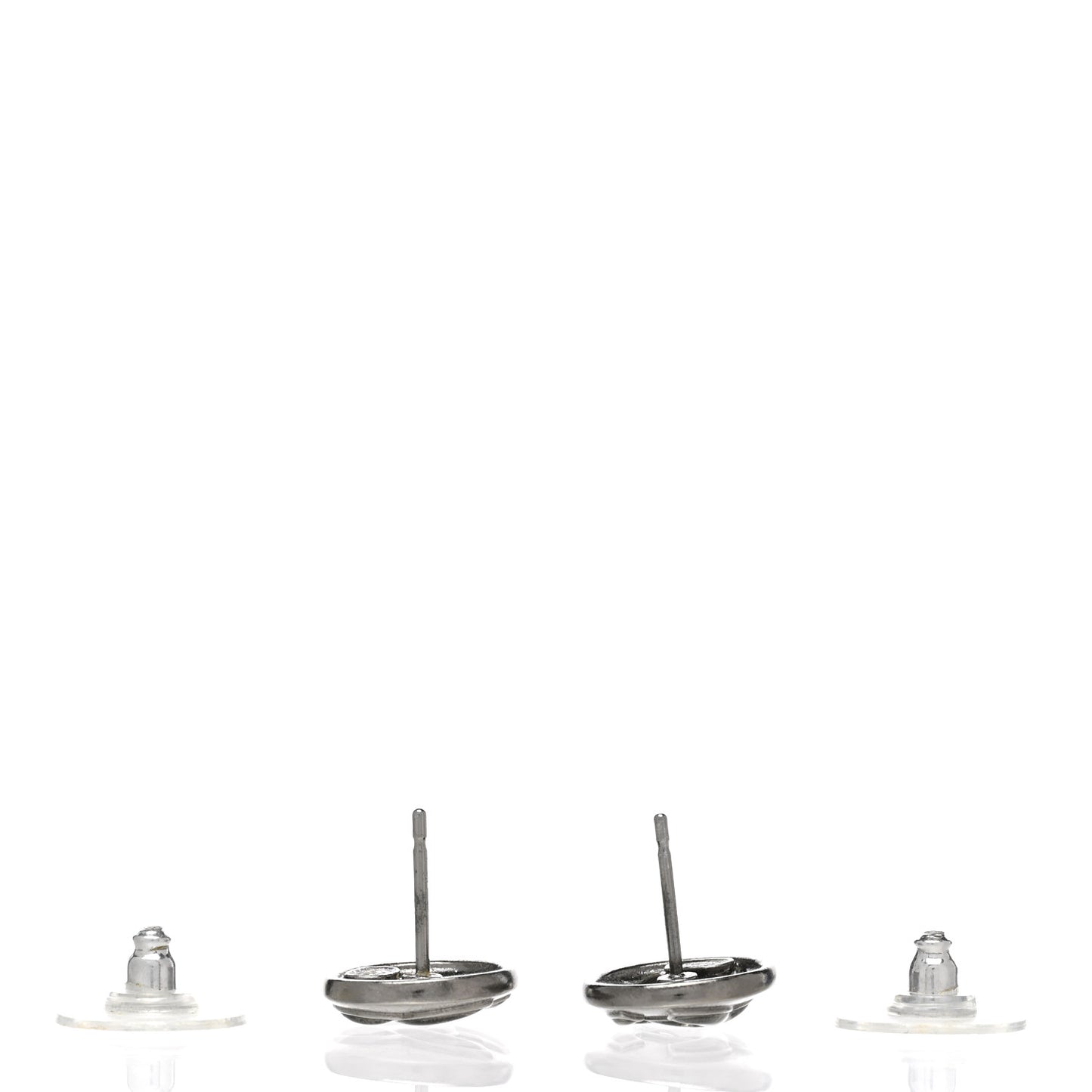 Metal CC Round Earrings Silver