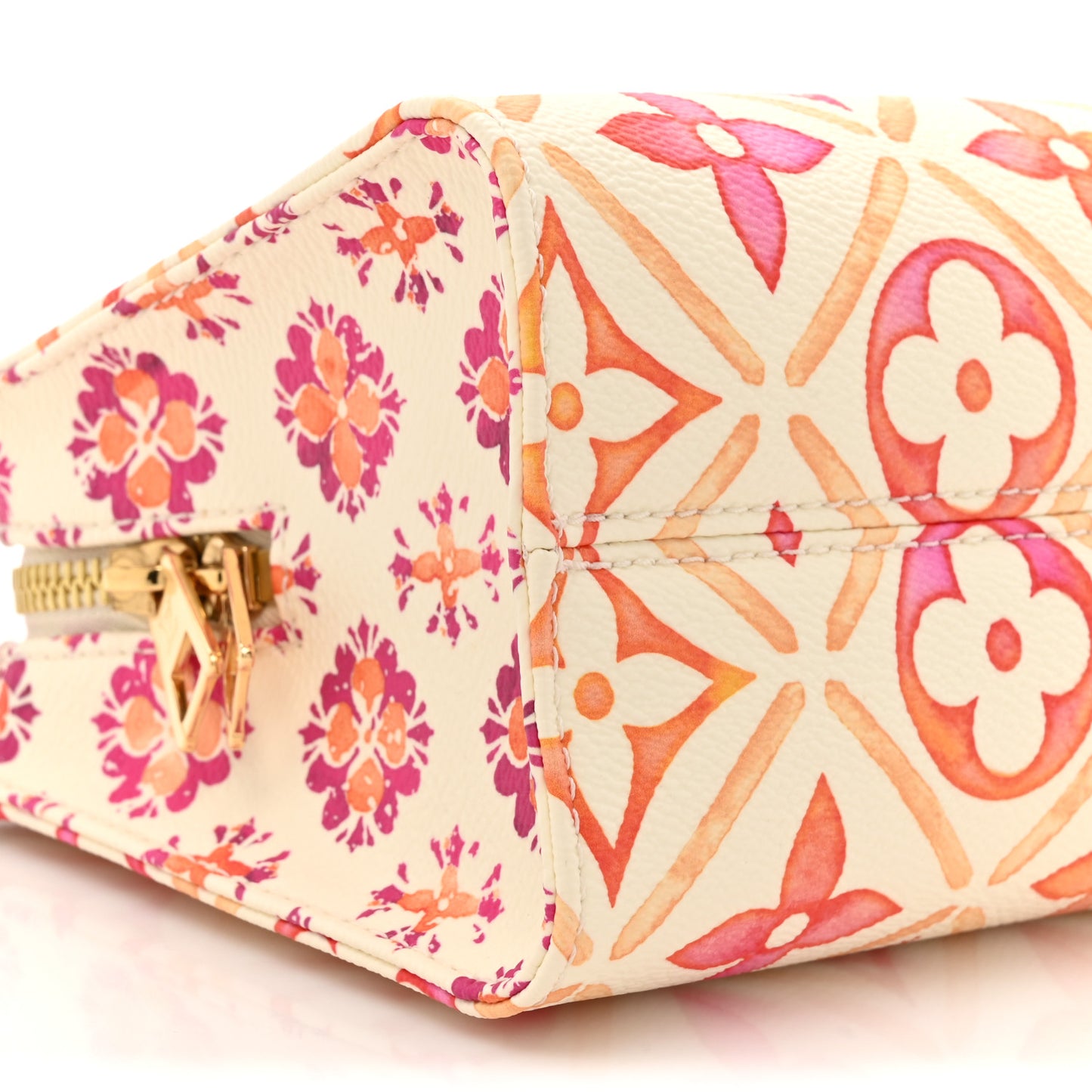 Monogram Tiles By The Pool OnTheGo East West Coral