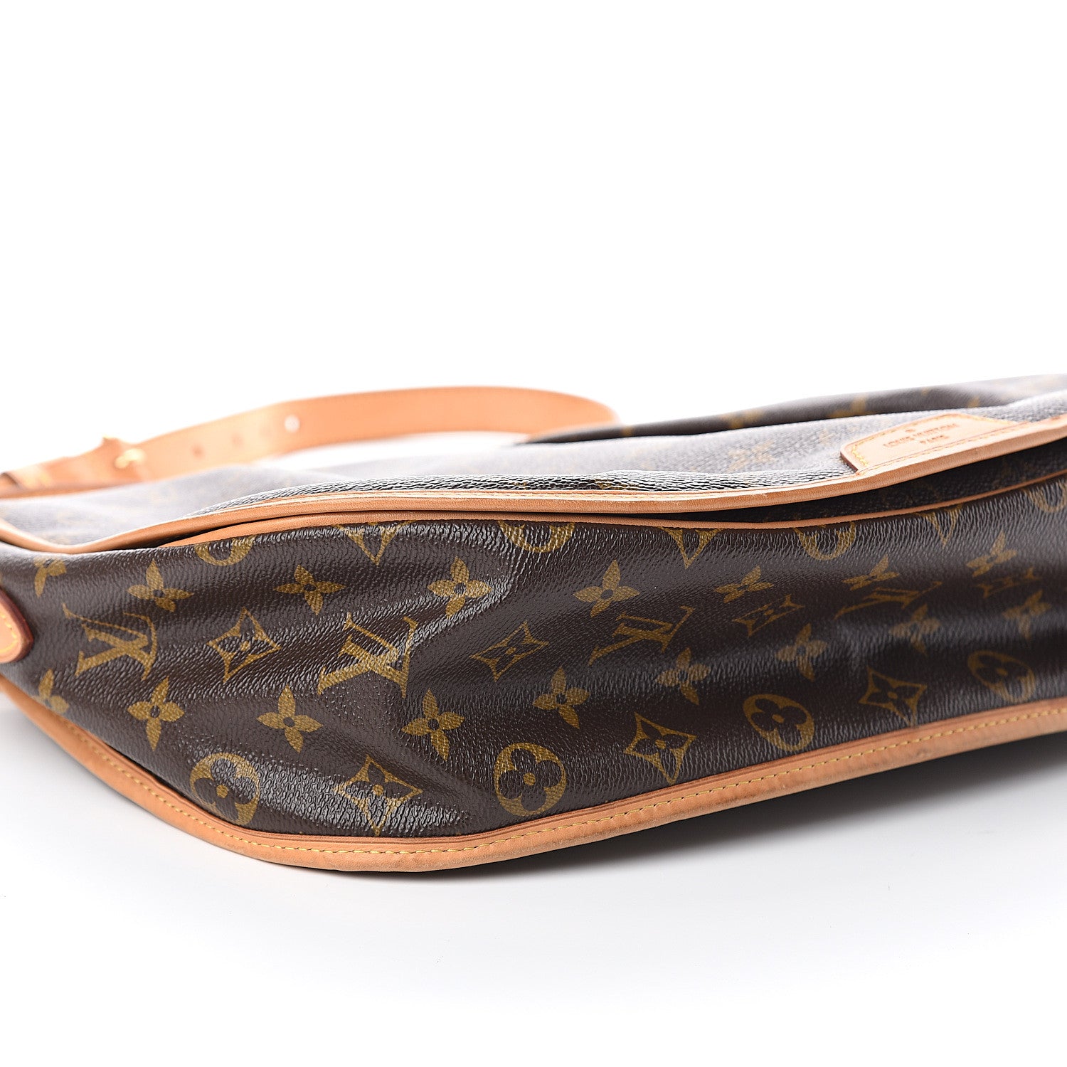 Louis Vuitton Monogram Menilmontant MM 7 of 8