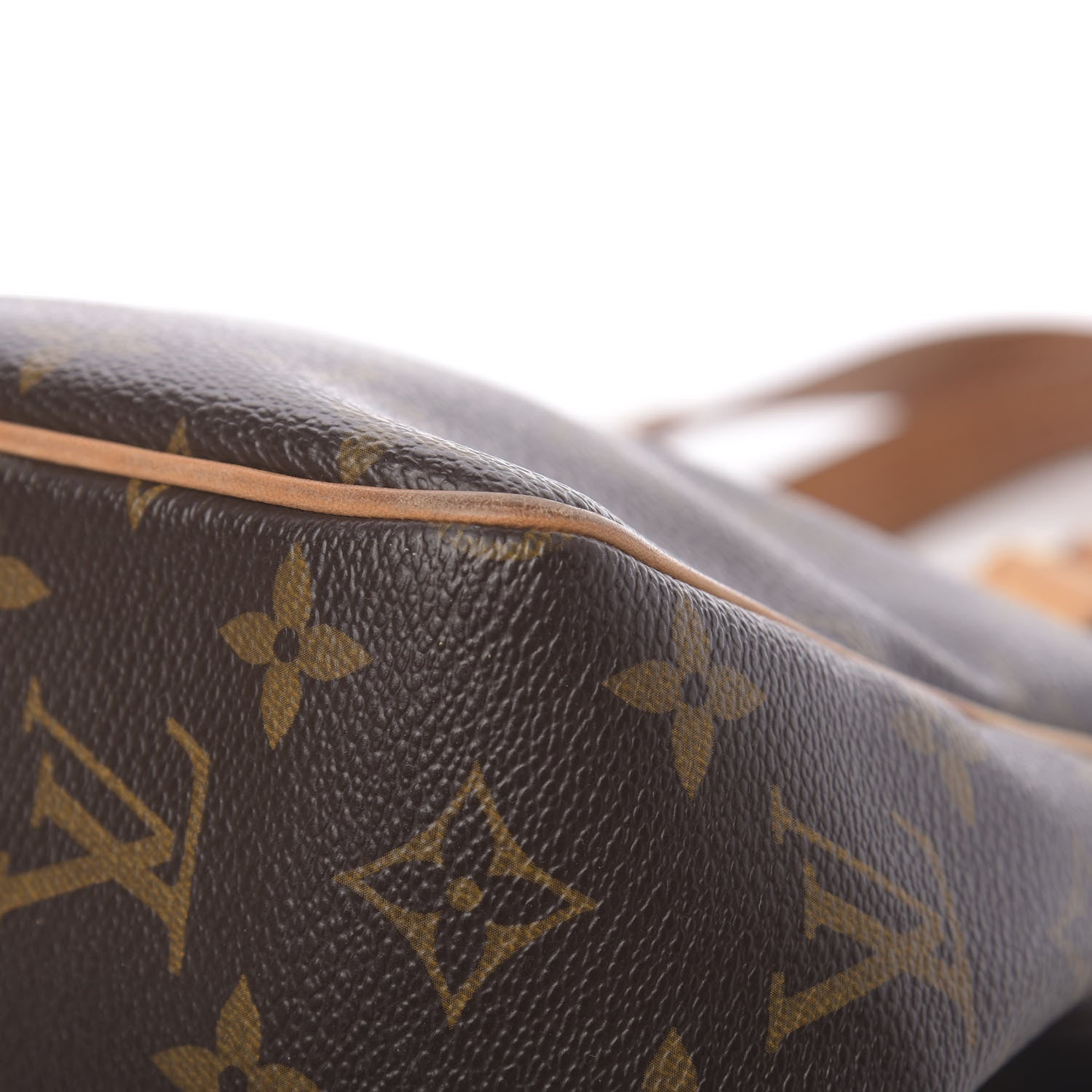 Louis Vuitton Monogram Batignolles 13 of 15