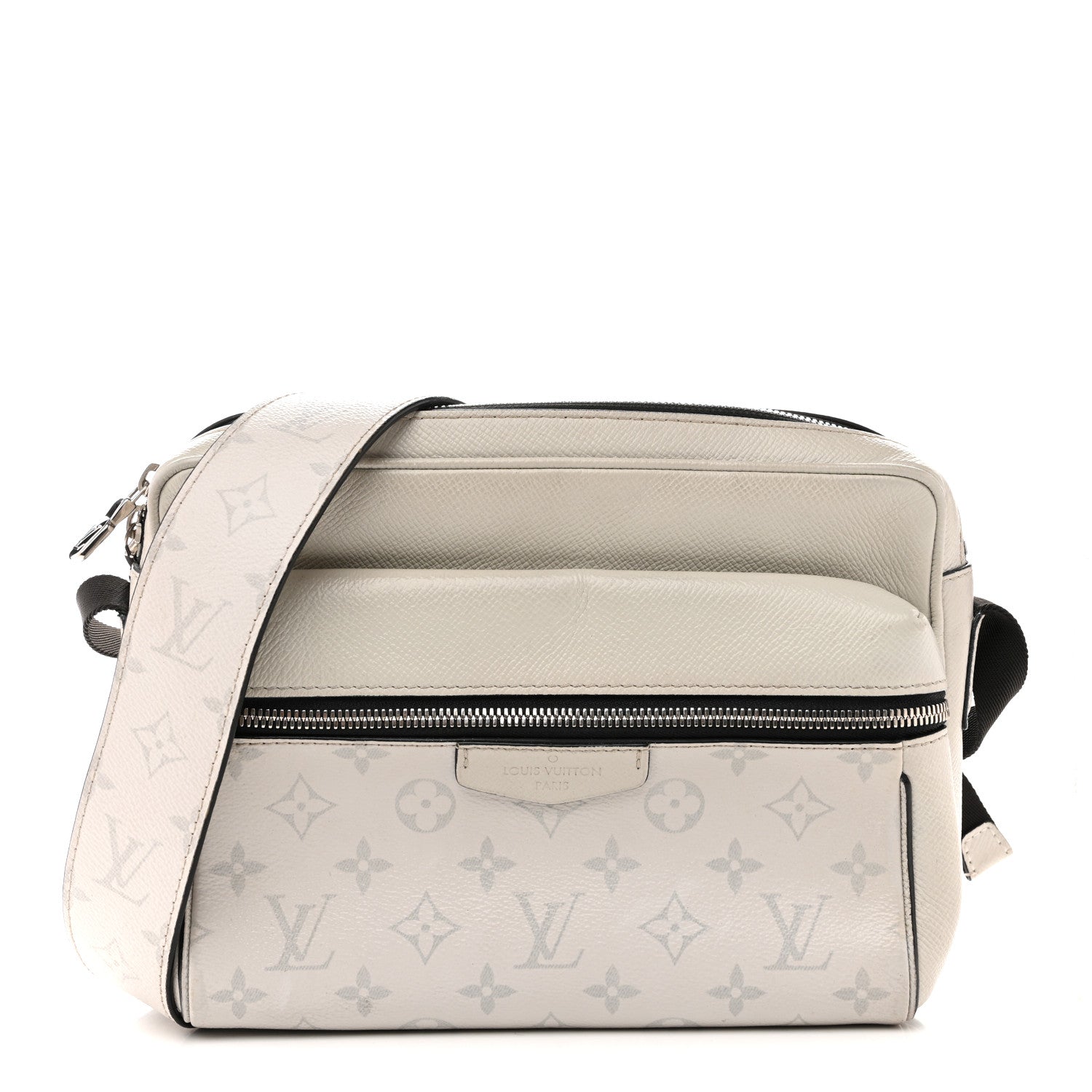 Louis Vuitton Taigarama Outdoor Messenger Antartica 1 of 14