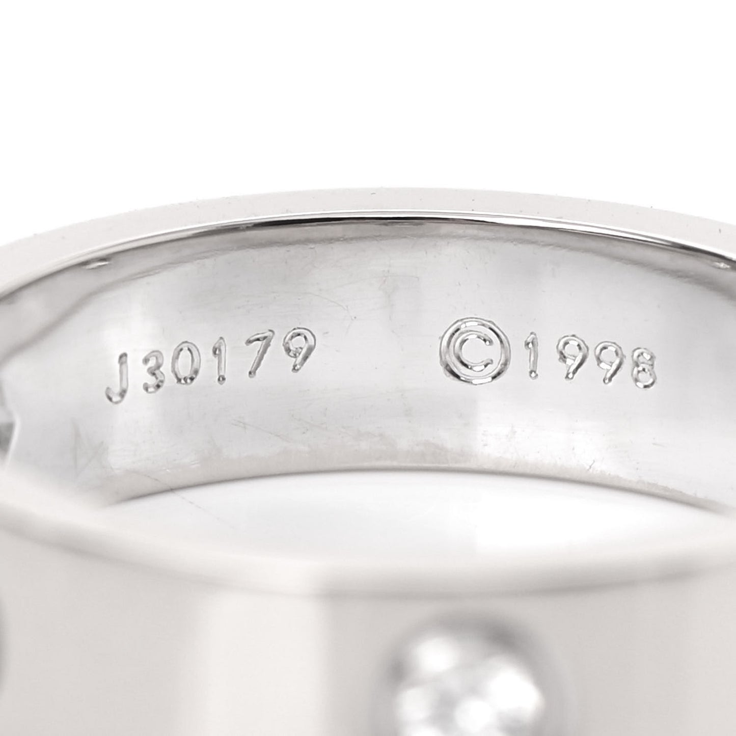 18K White Gold 3 Diamond 5.5mm LOVE Ring 58 8.25