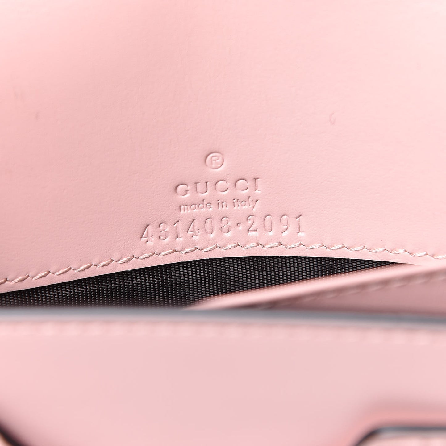 Guccissima Signature Bi-Color Bowy Chain Wallet Blue Dark Cipria