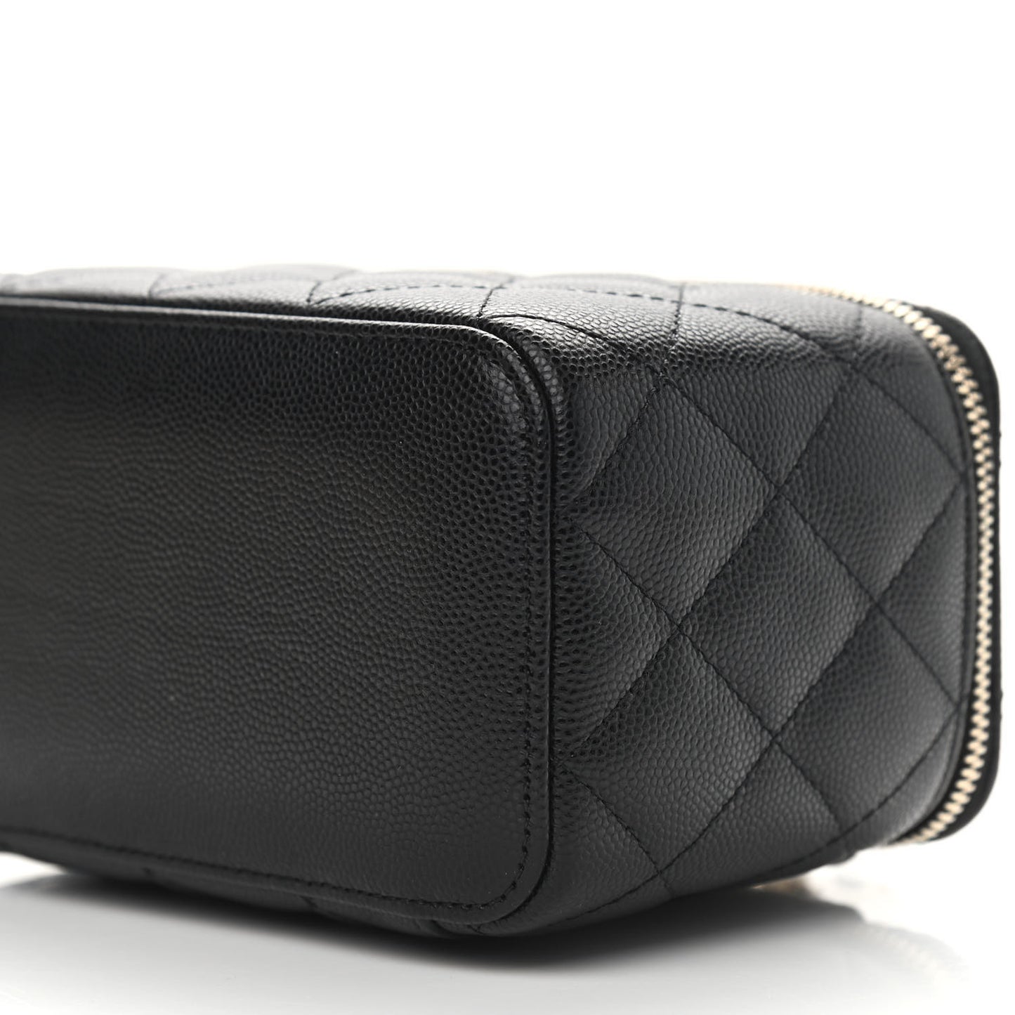 Caviar Quilted Small Vanity Case With Chain Black