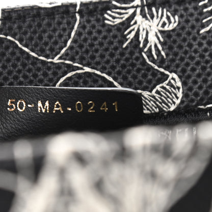 Christian Dior Canvas Embroidered Large Around The World Book Tote Black White 7 of 9