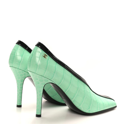 Chanel Crocodile Embossed Patent Calfskin Pumps 39.5 Green Black 5 of 10