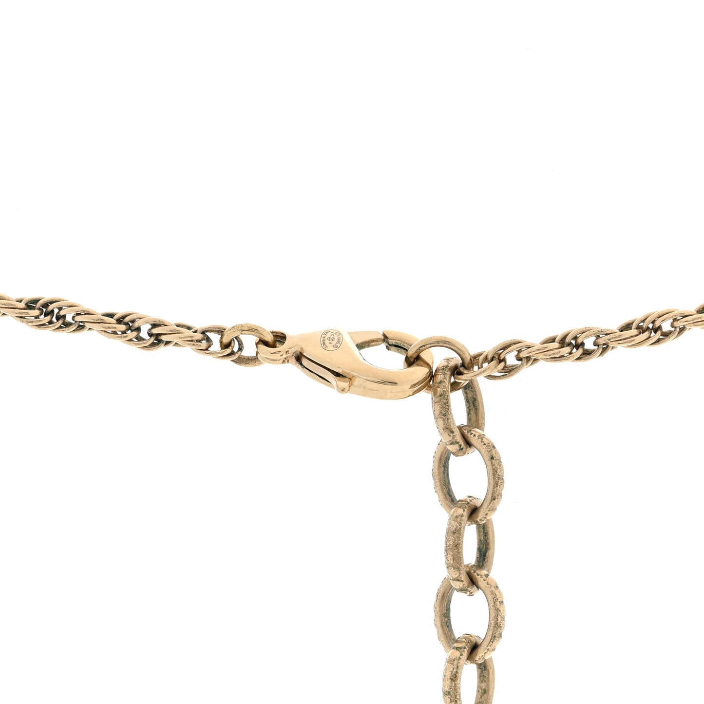 Pearl CC Round Pendant Necklace Gold