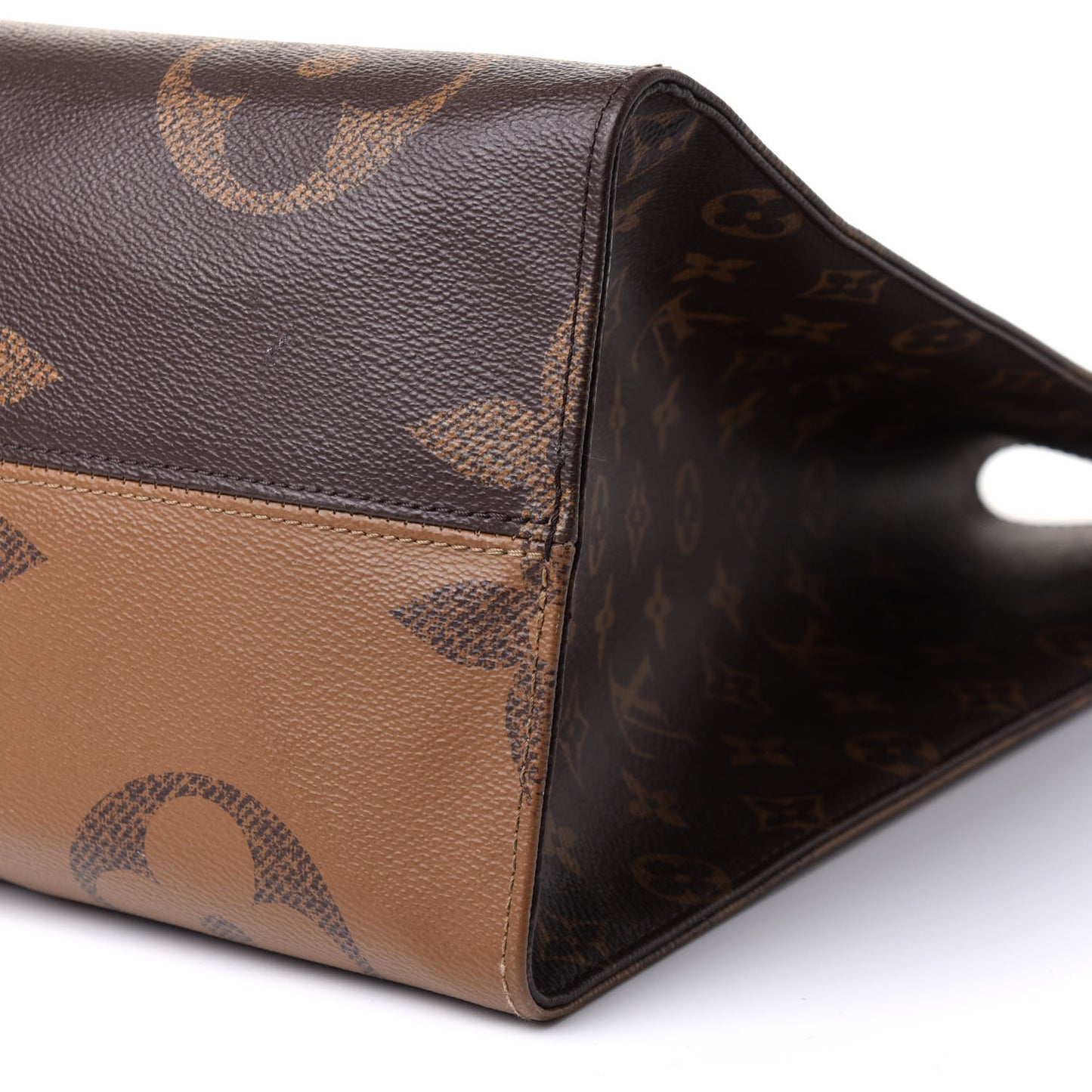 Reverse Monogram Giant Onthego GM