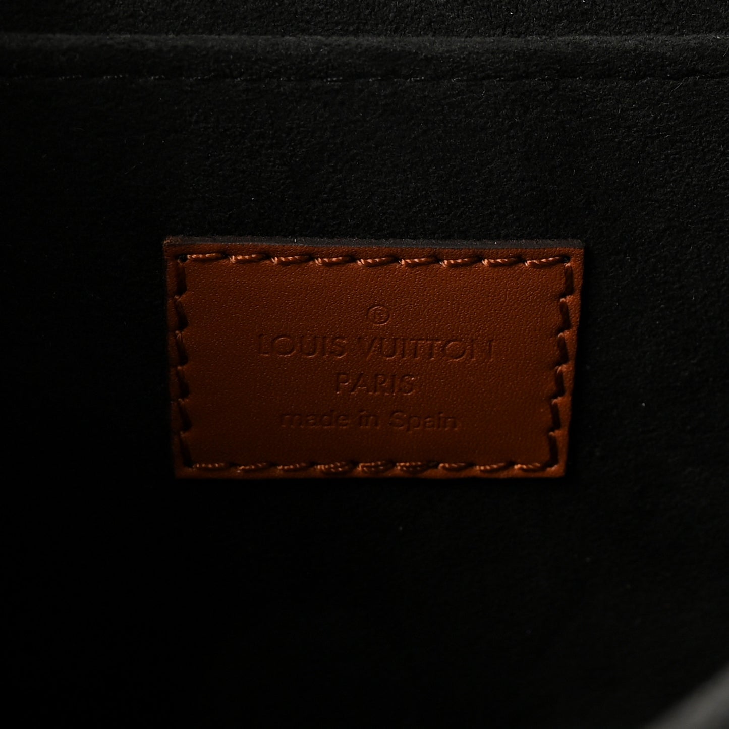 Reverse Monogram Dauphine MM