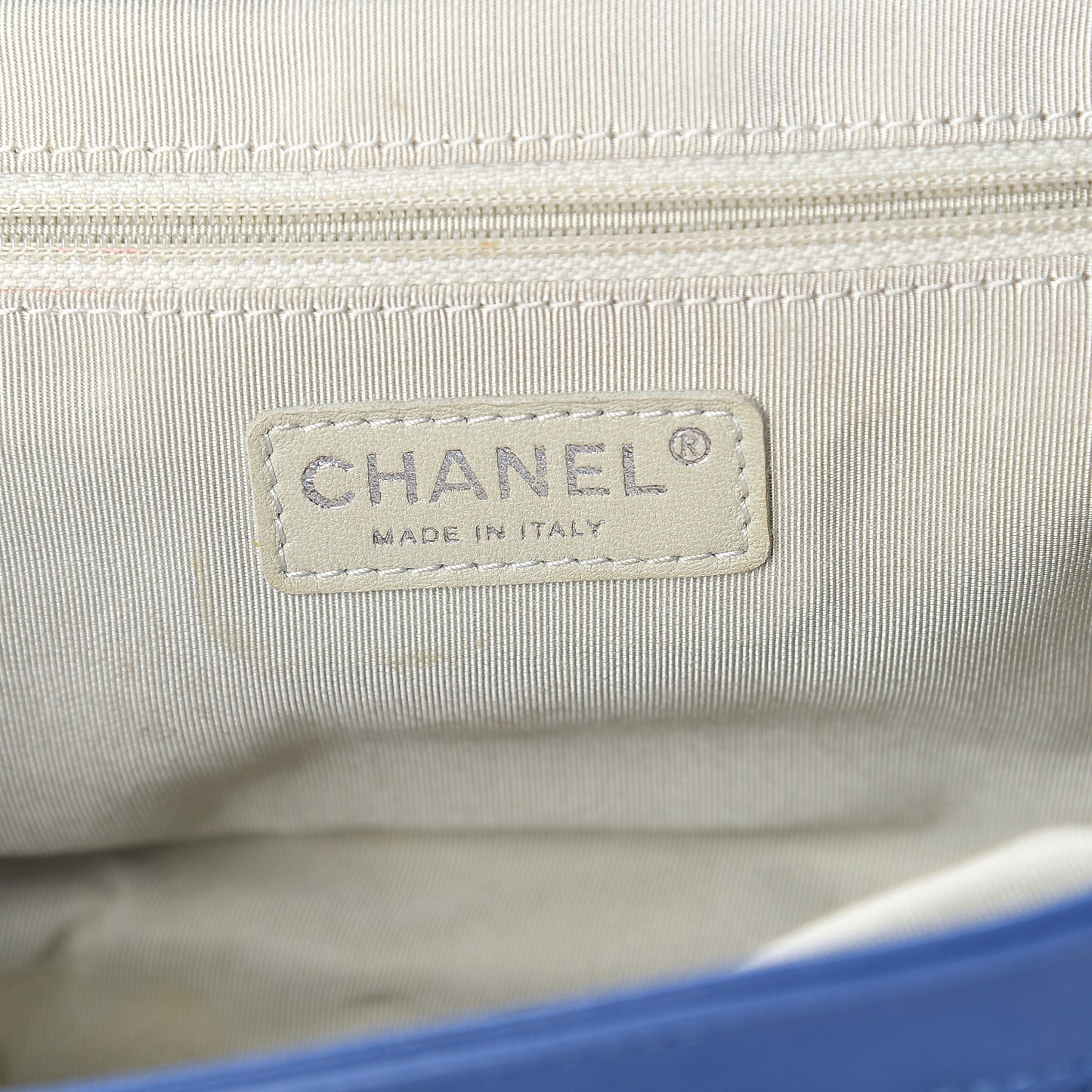 Washed Lambskin Chain Around Medium Messenger Blue