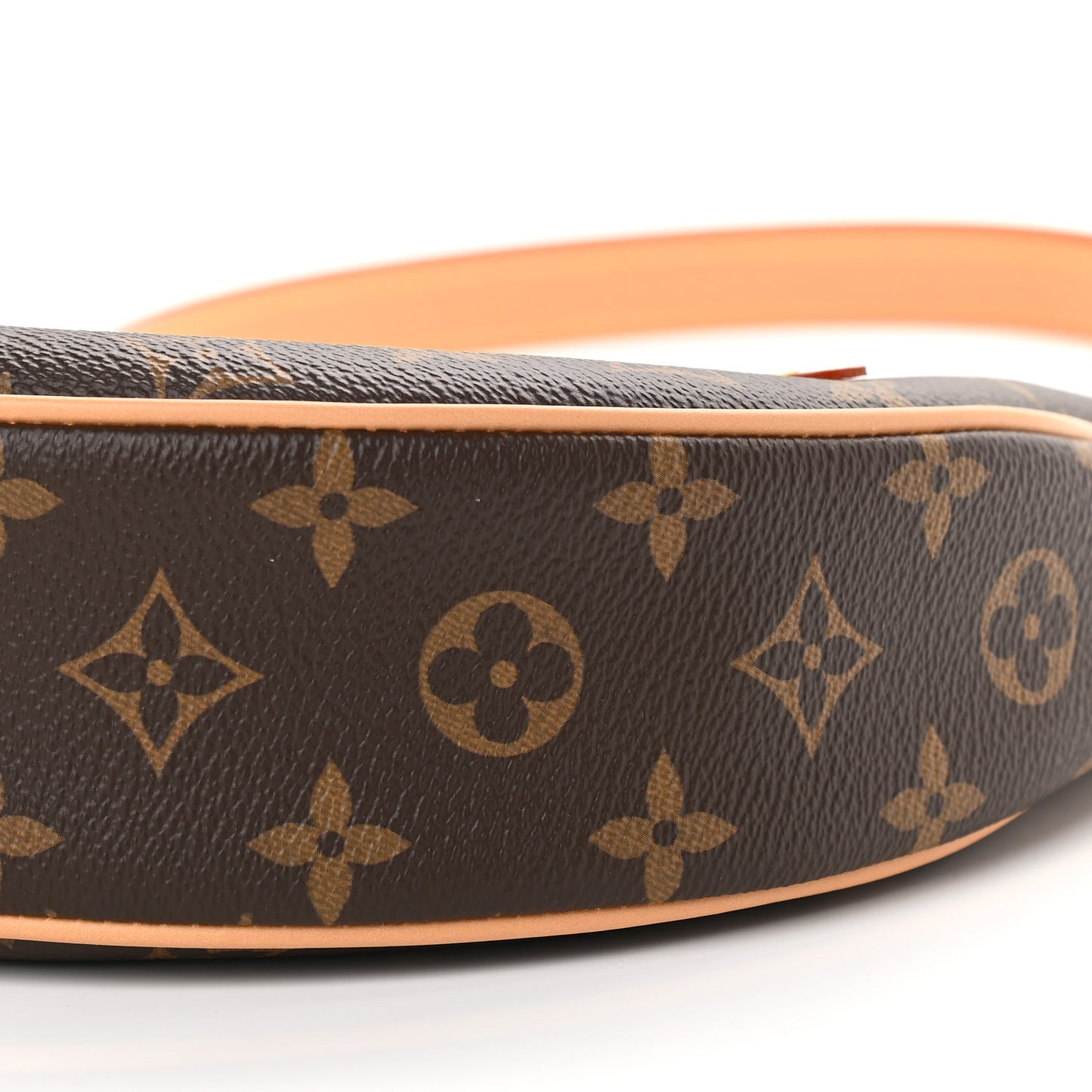 Monogram Loop